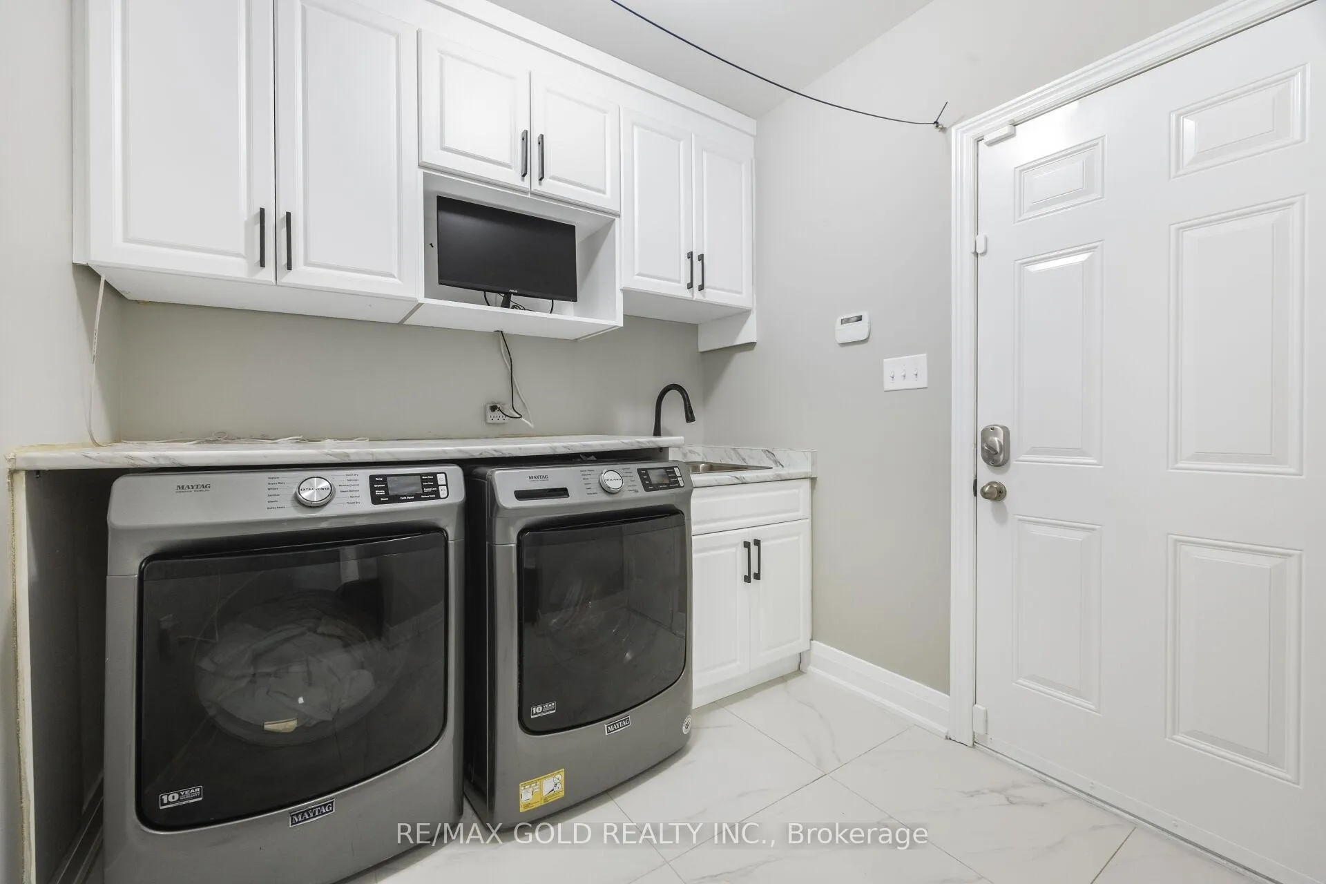 Photo 17 of 64 Strathdale Road, Brampton, Bram East — HOMEH