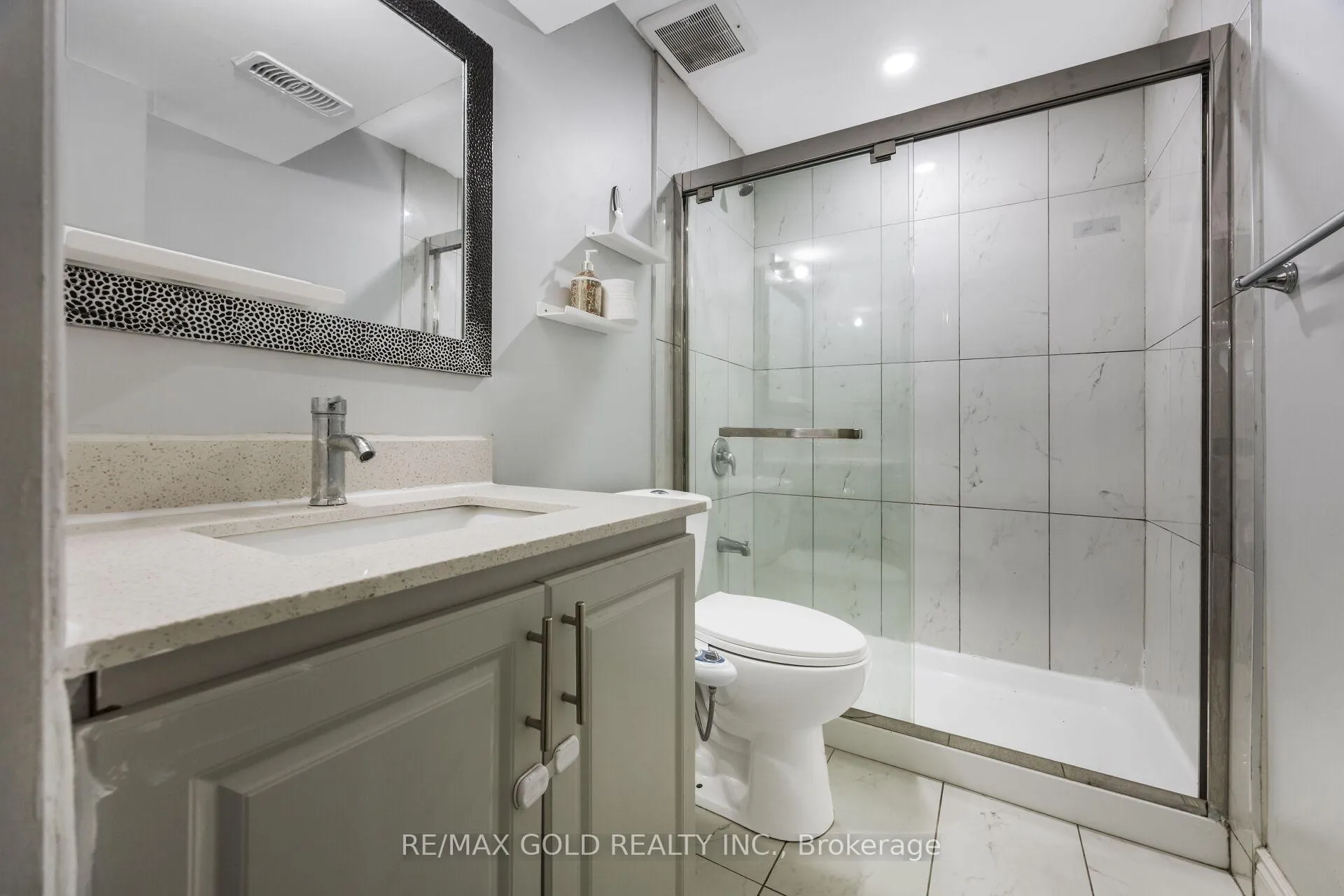 Photo 38 of 64 Strathdale Road, Brampton, Bram East — HOMEH