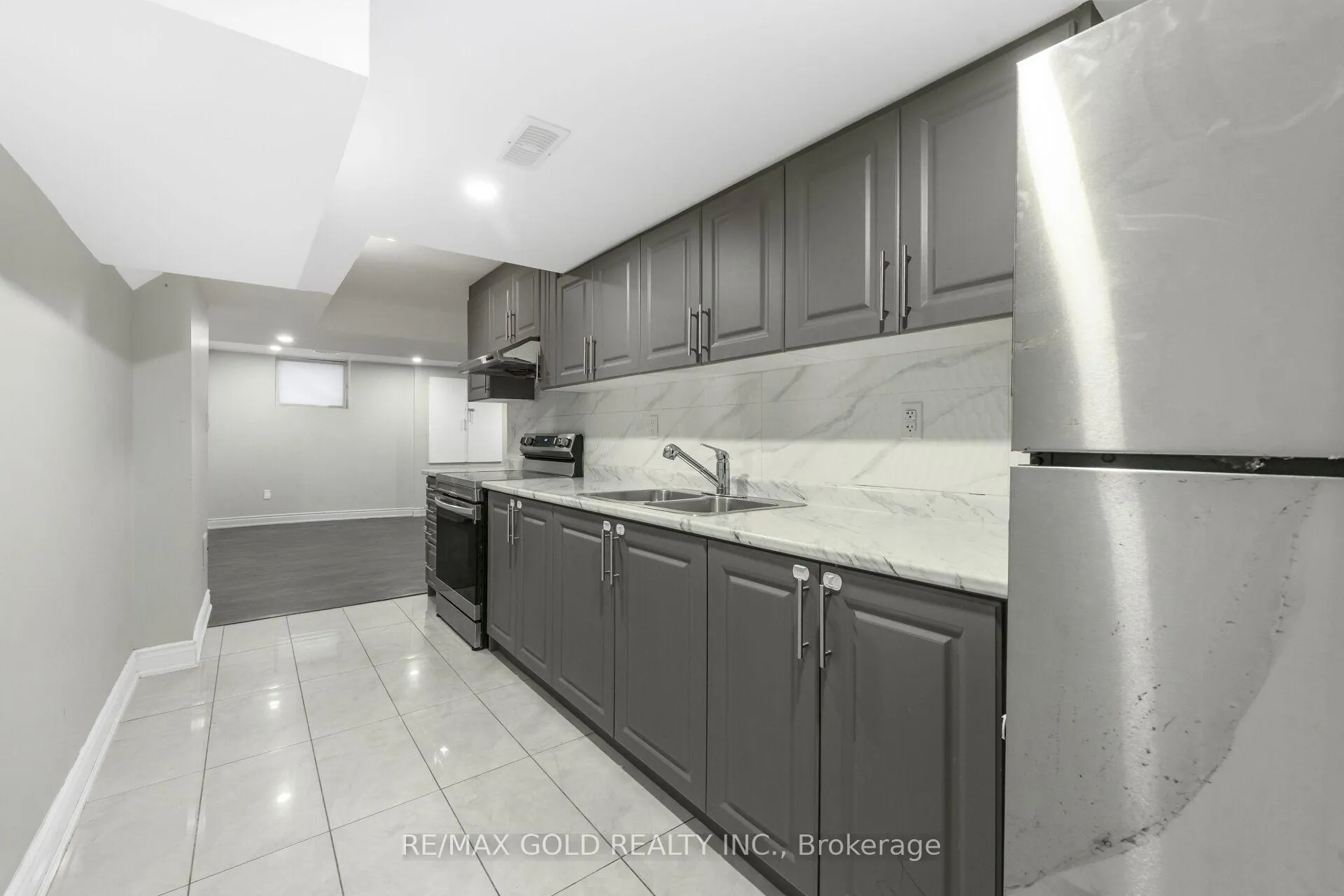 Photo 39 of 64 Strathdale Road, Brampton, Bram East — HOMEH