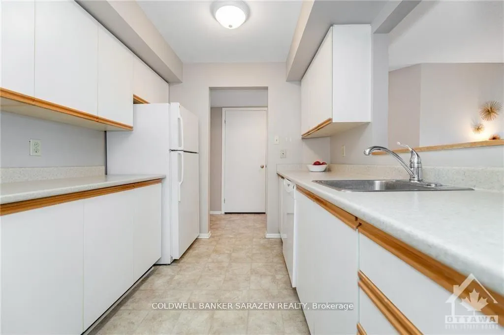 Photo 5 of Unit 304, 268 Lorry Greenberg Drive, Ottawa, Hunt Club Park/Greenboro — HOMEH