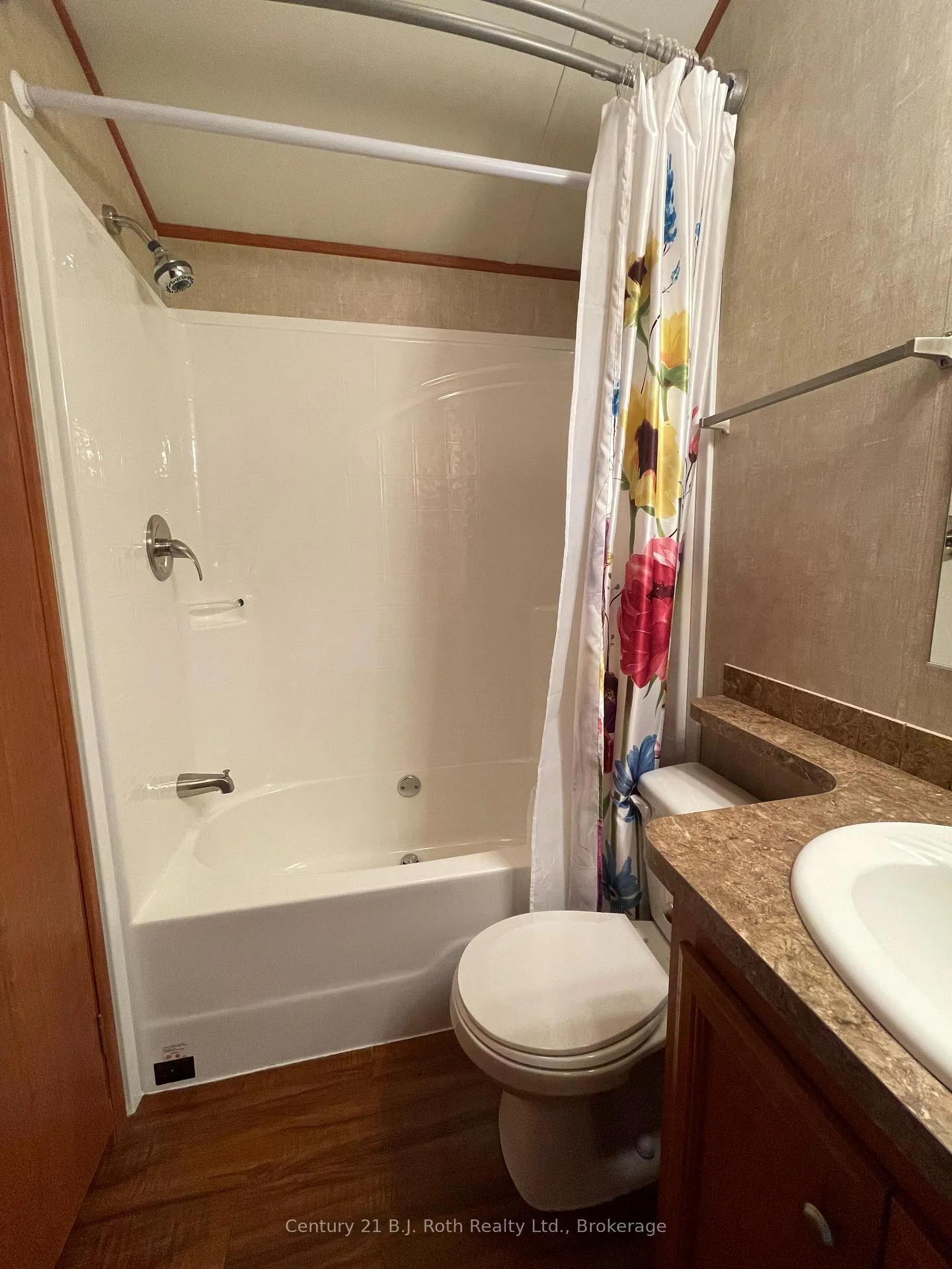 Photo 22 of Unit 3 Morrison Creek, 1336 South Morrison Lake Road, Gravenhurst, Wood (Gravenhurst) — HOMEH