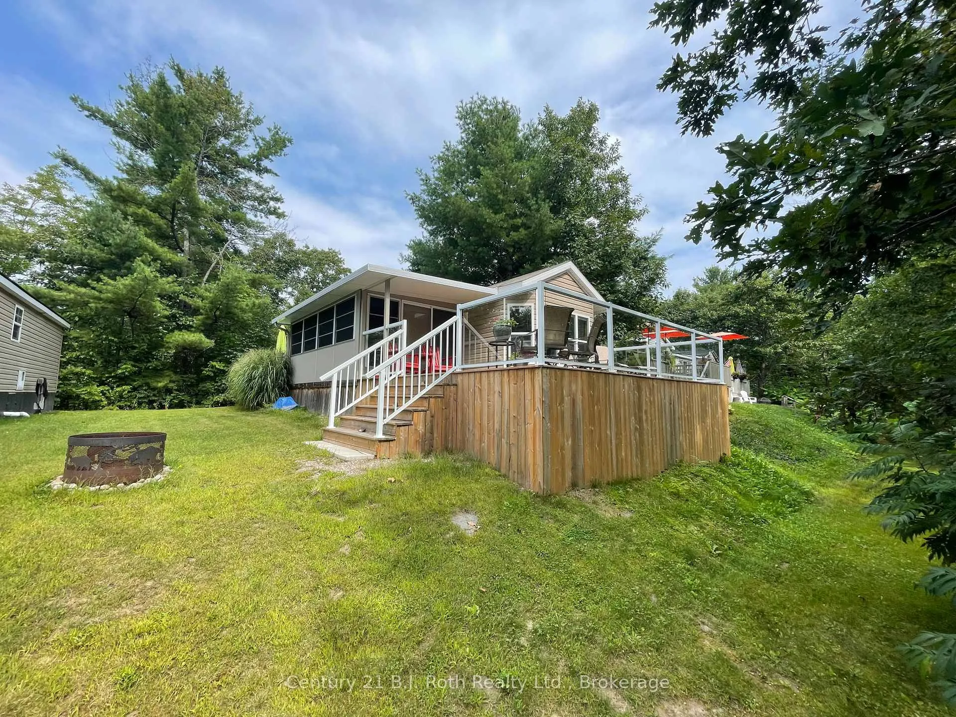 Photo 29 of Unit 3 Morrison Creek, 1336 South Morrison Lake Road, Gravenhurst, Wood (Gravenhurst) — HOMEH