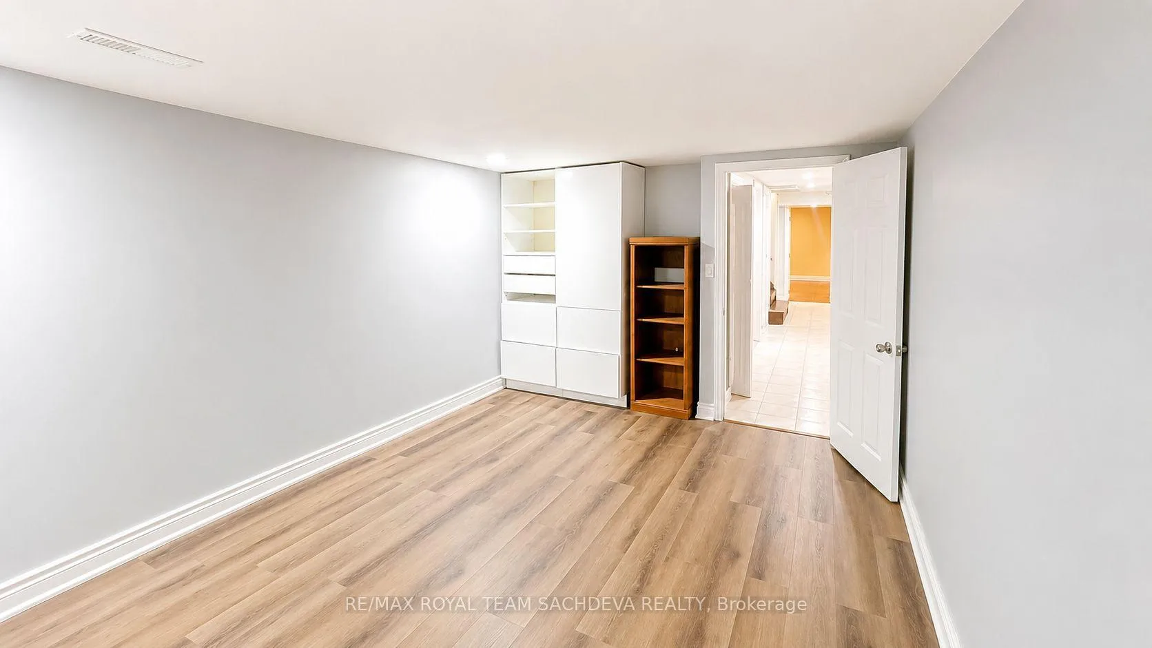 Photo 4 of Unit Lower, 7 Pegasus Trail, Scarborough, Woburn — HOMEH
