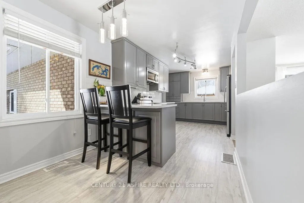 Photo 9 of 21 Heritage Drive, Petawawa — HOMEH