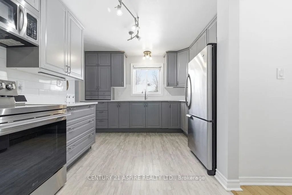 Photo 11 of 21 Heritage Drive, Petawawa — HOMEH