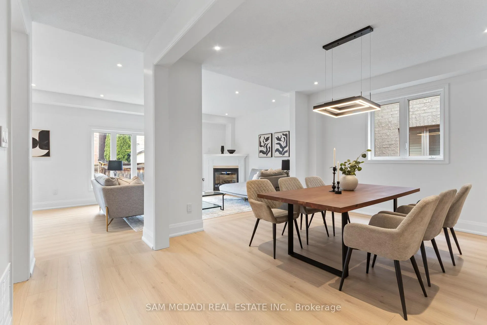Photo 12 of 20 Iverson Drive, Brampton, Credit Valley — HOMEH