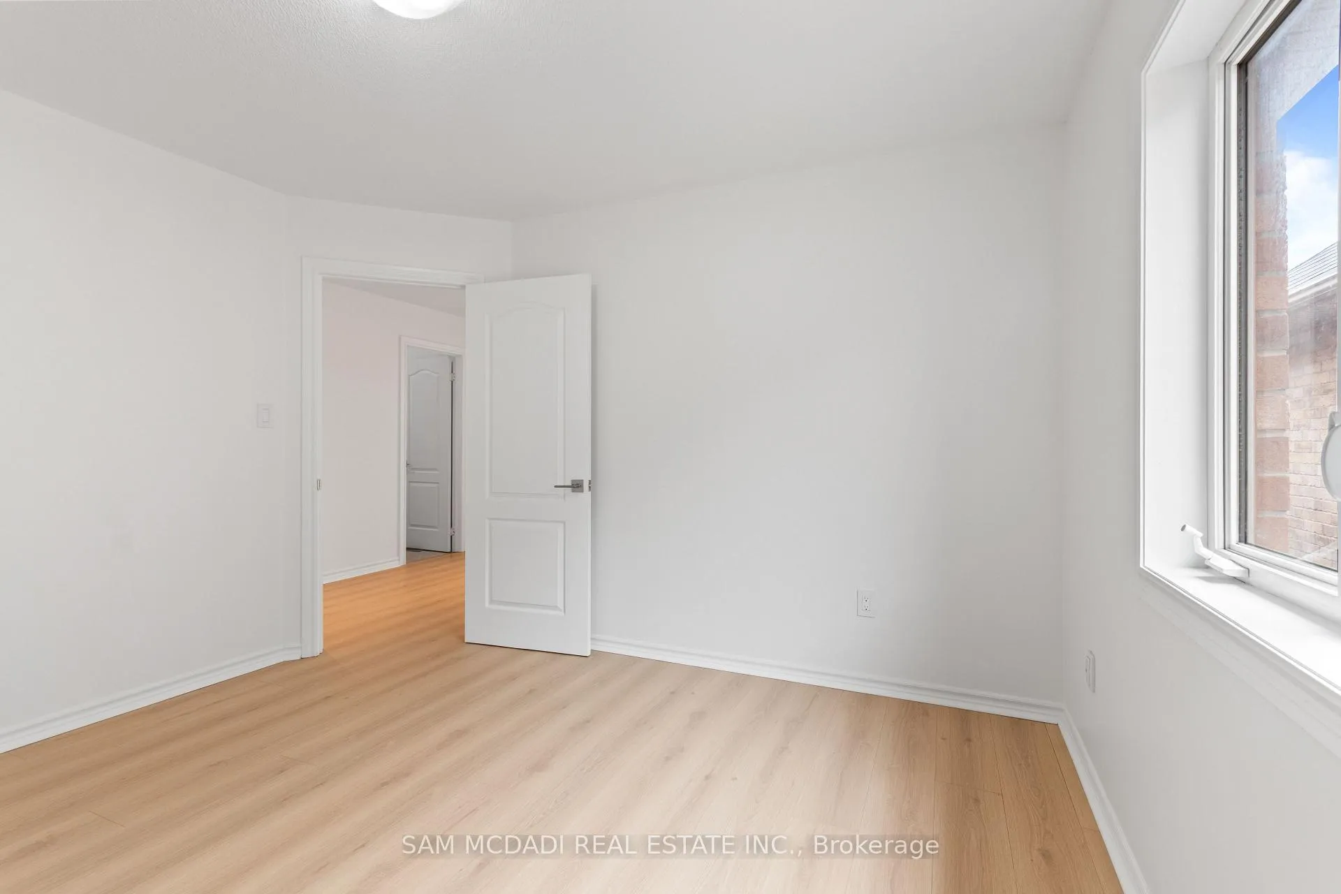 Photo 28 of 20 Iverson Drive, Brampton, Credit Valley — HOMEH
