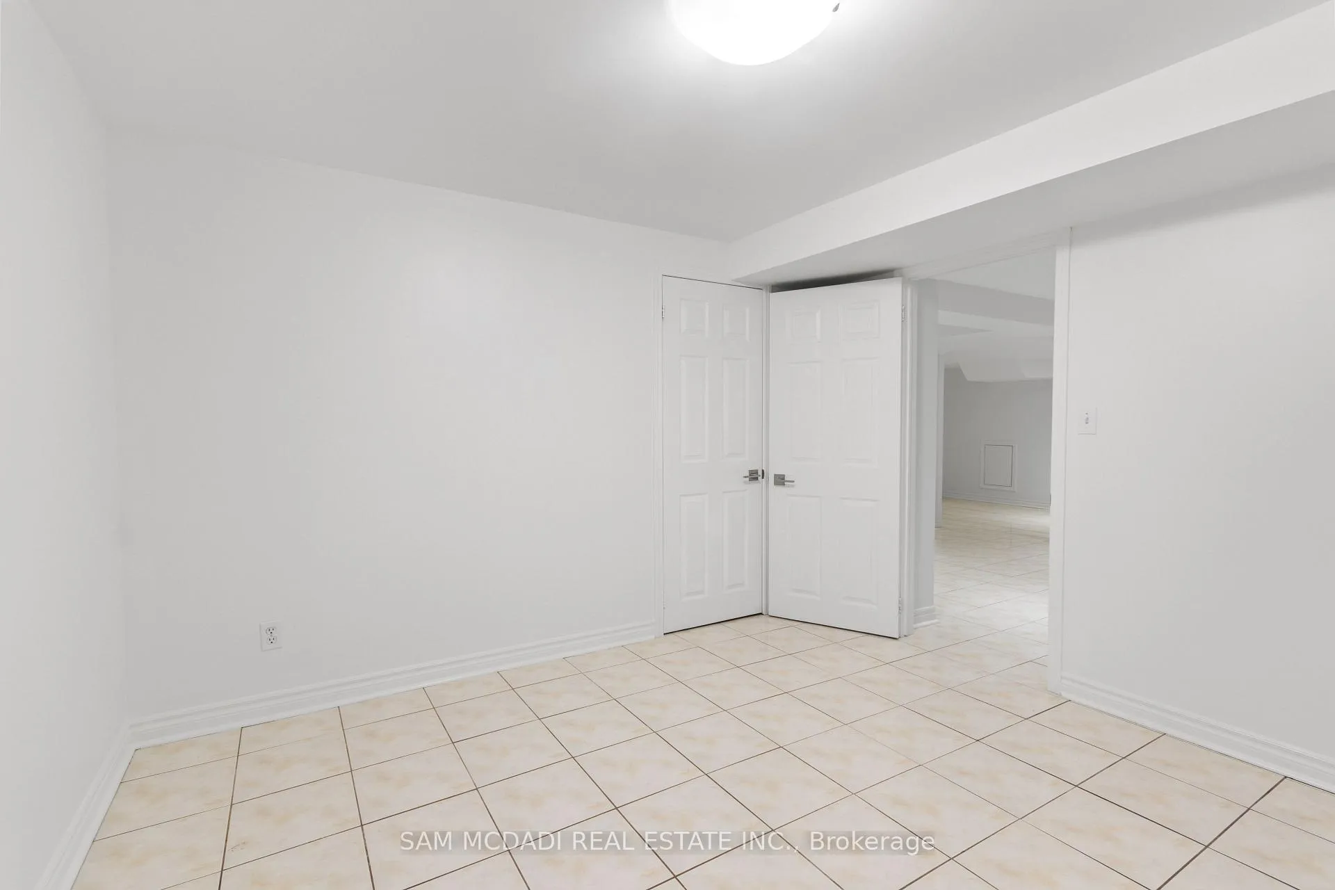 Photo 38 of 20 Iverson Drive, Brampton, Credit Valley — HOMEH