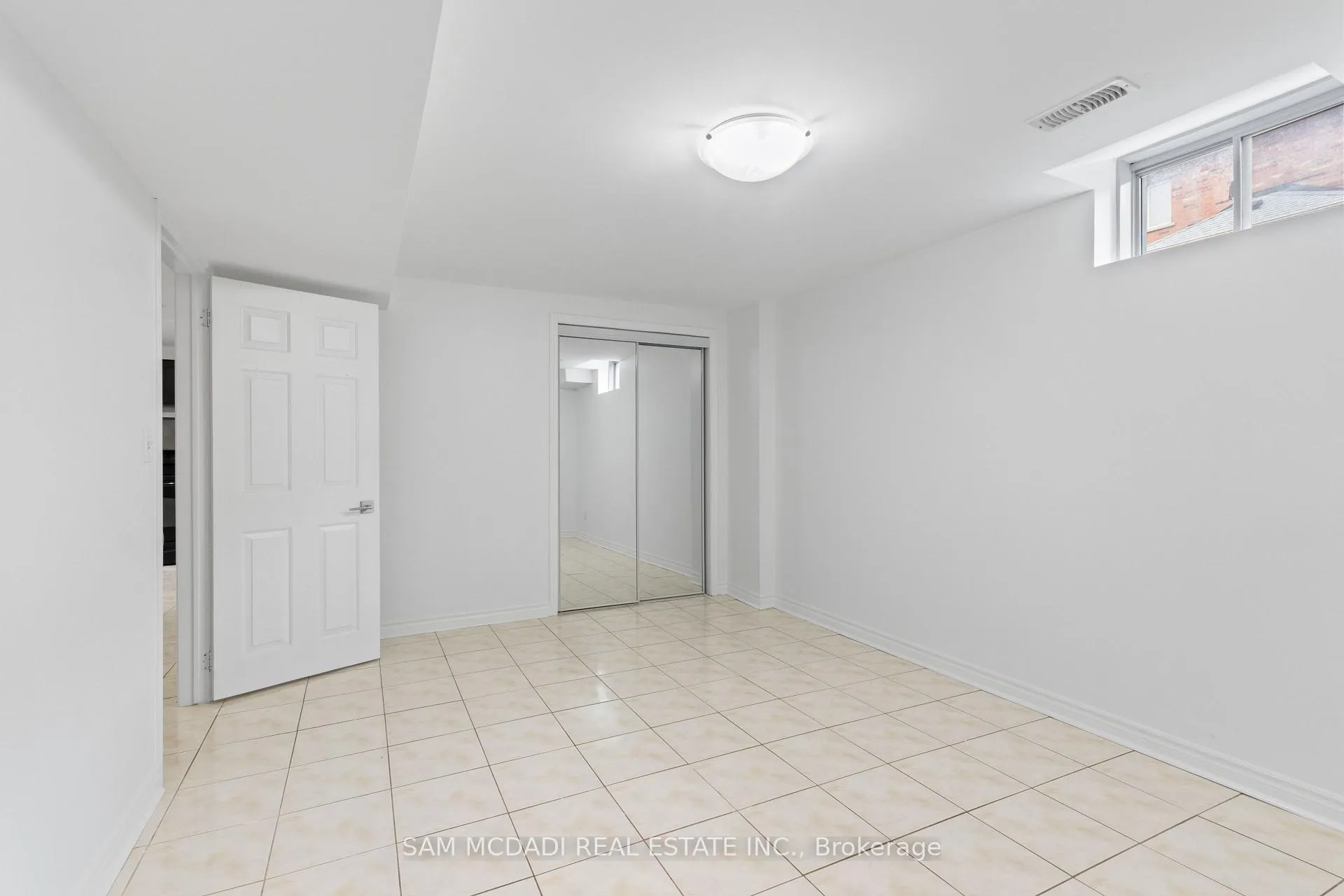Photo 40 of 20 Iverson Drive, Brampton, Credit Valley — HOMEH