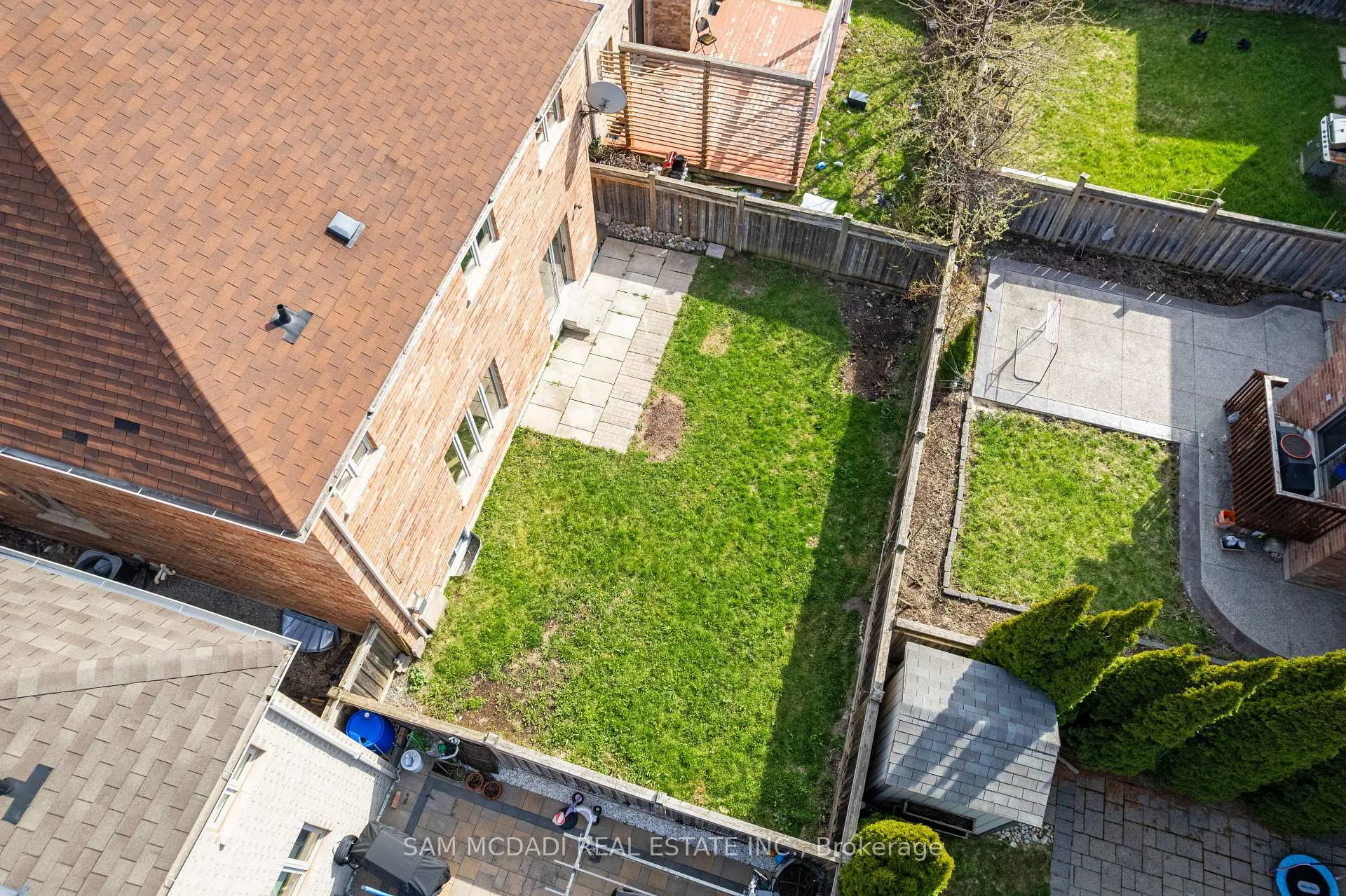 Photo 45 of 20 Iverson Drive, Brampton, Credit Valley — HOMEH