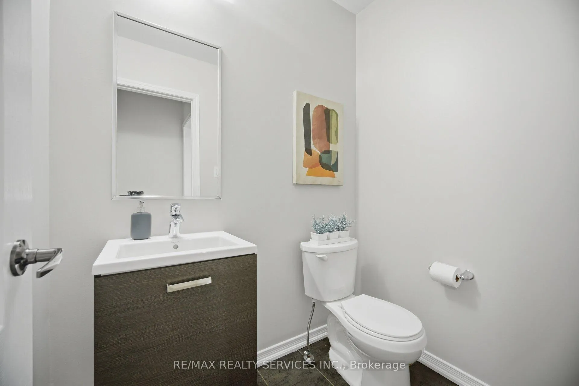 Photo 14 of 25 Baffin Crescent, Brampton, Northwest Brampton — HOMEH