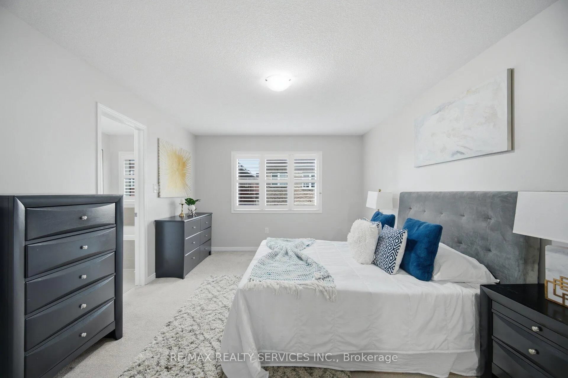 Photo 18 of 25 Baffin Crescent, Brampton, Northwest Brampton — HOMEH