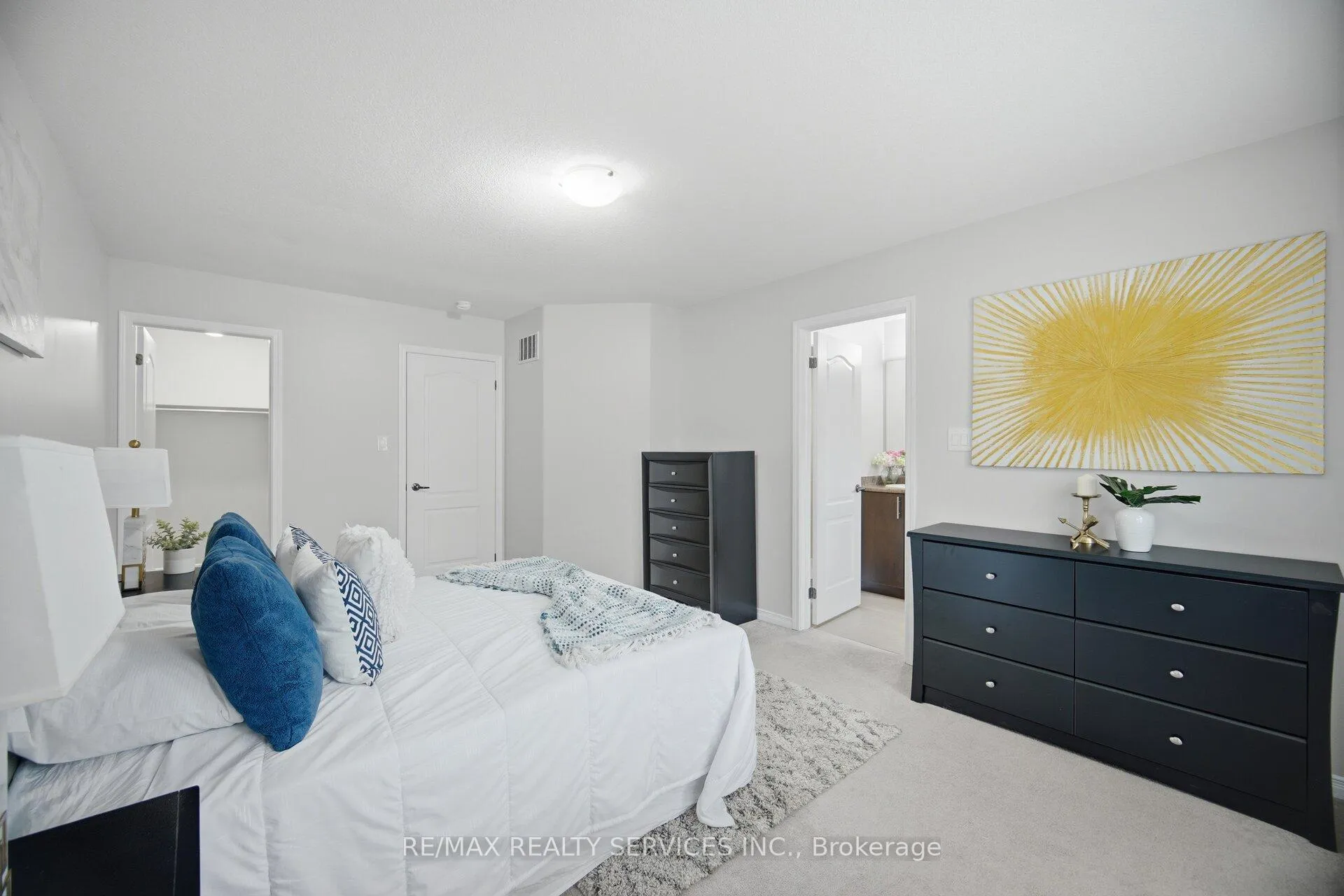Photo 20 of 25 Baffin Crescent, Brampton, Northwest Brampton — HOMEH
