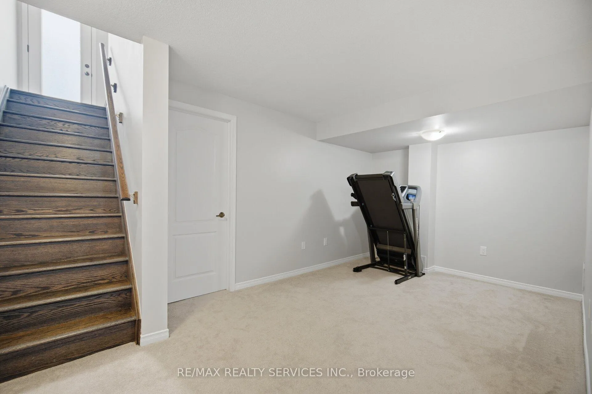 Photo 33 of 25 Baffin Crescent, Brampton, Northwest Brampton — HOMEH