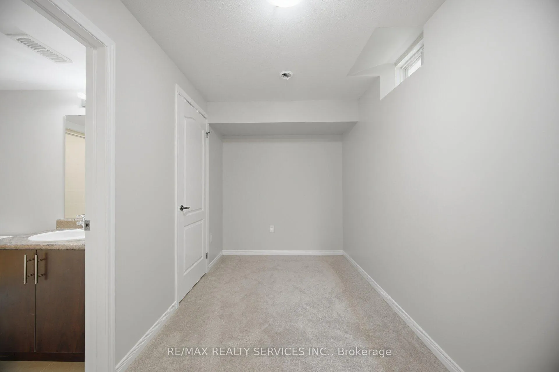 Photo 37 of 25 Baffin Crescent, Brampton, Northwest Brampton — HOMEH