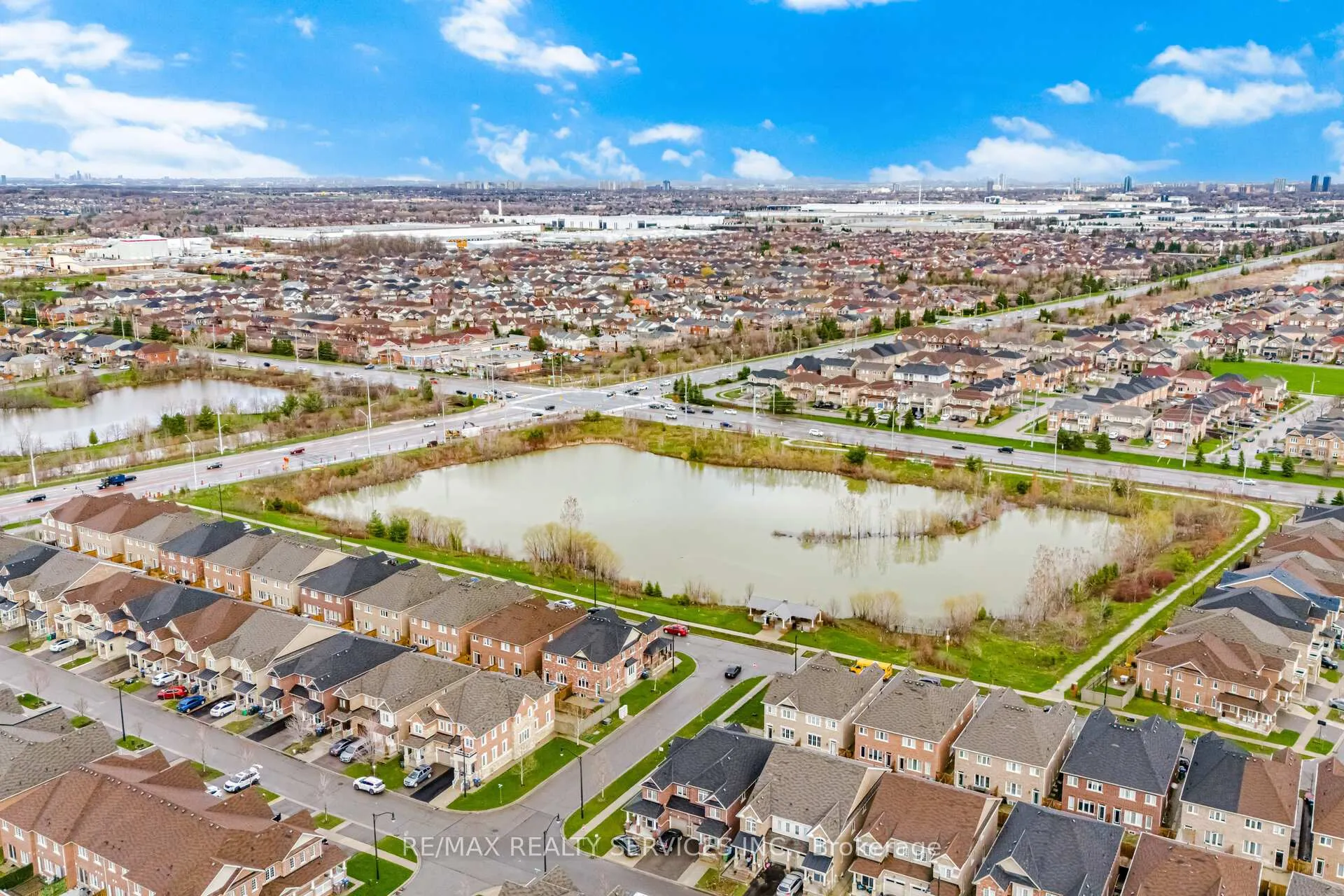 Photo 48 of 25 Baffin Crescent, Brampton, Northwest Brampton — HOMEH