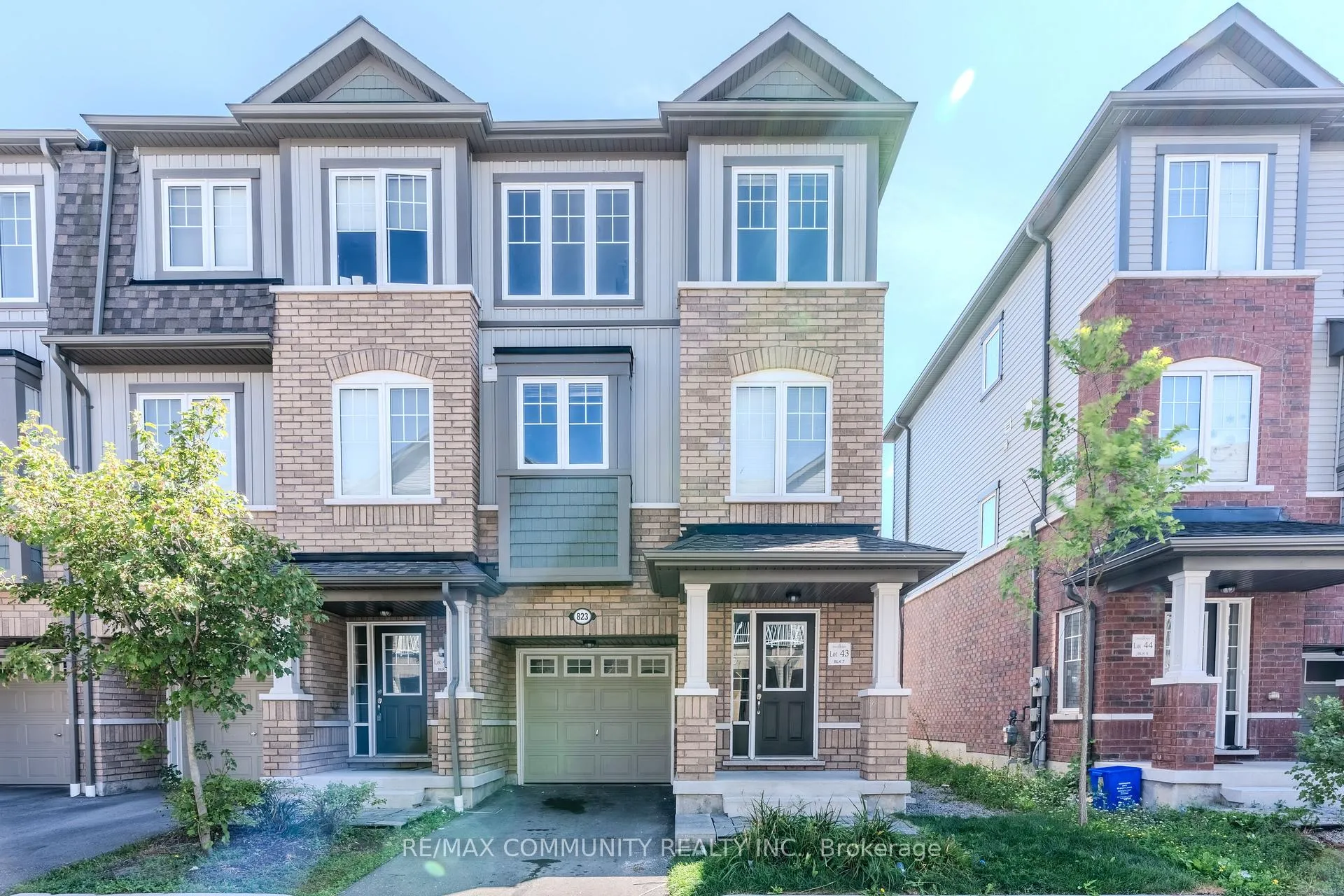 Photo 1 of 823 Atwater Path, Oshawa, Lakeview — HOMEH