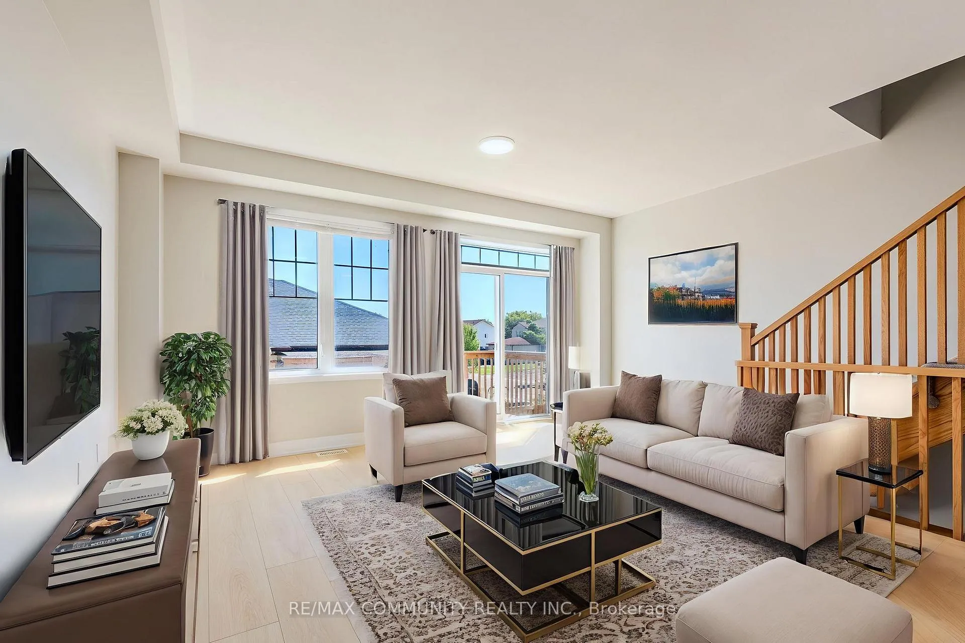 Photo 9 of 823 Atwater Path, Oshawa, Lakeview — HOMEH