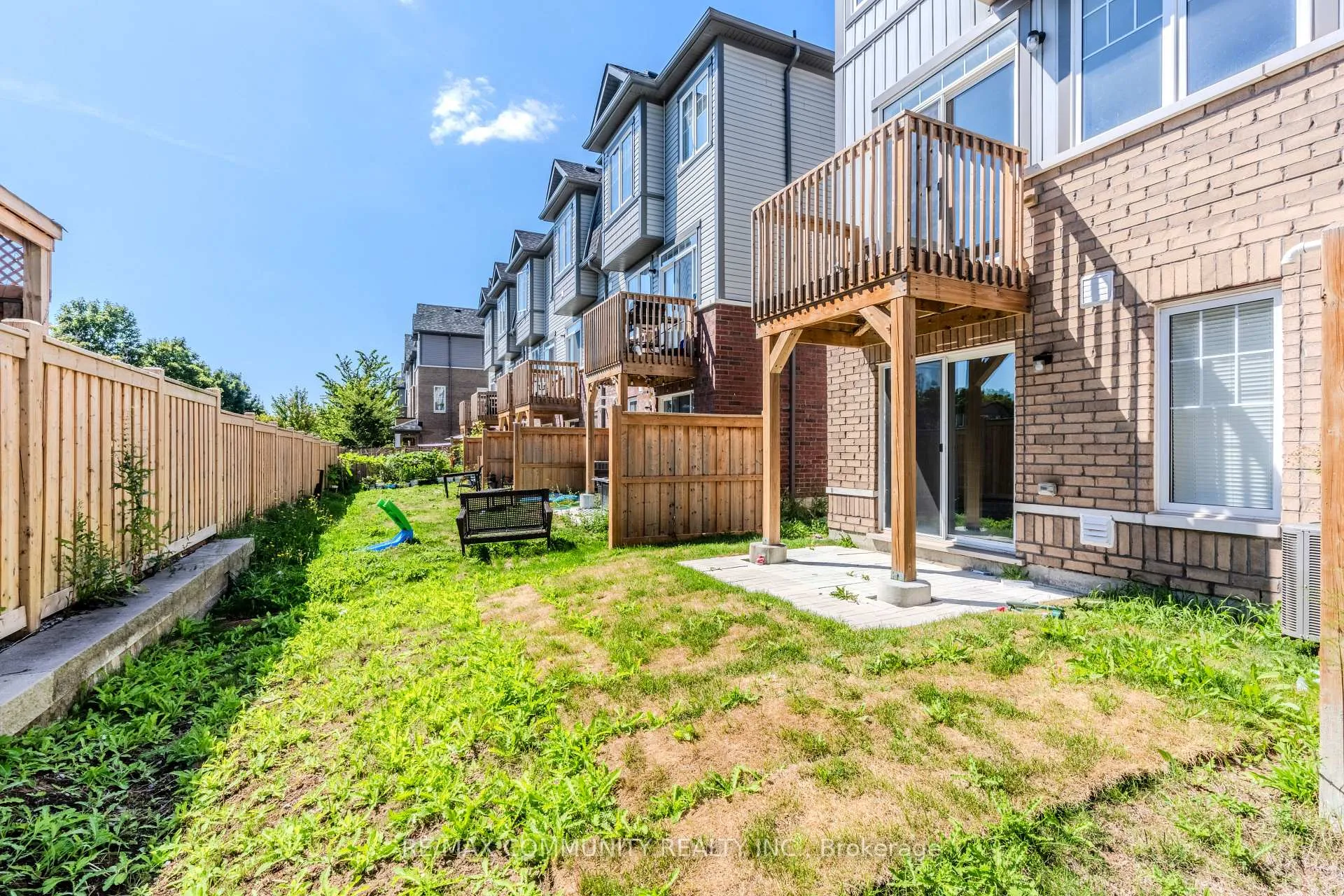 Photo 31 of 823 Atwater Path, Oshawa, Lakeview — HOMEH