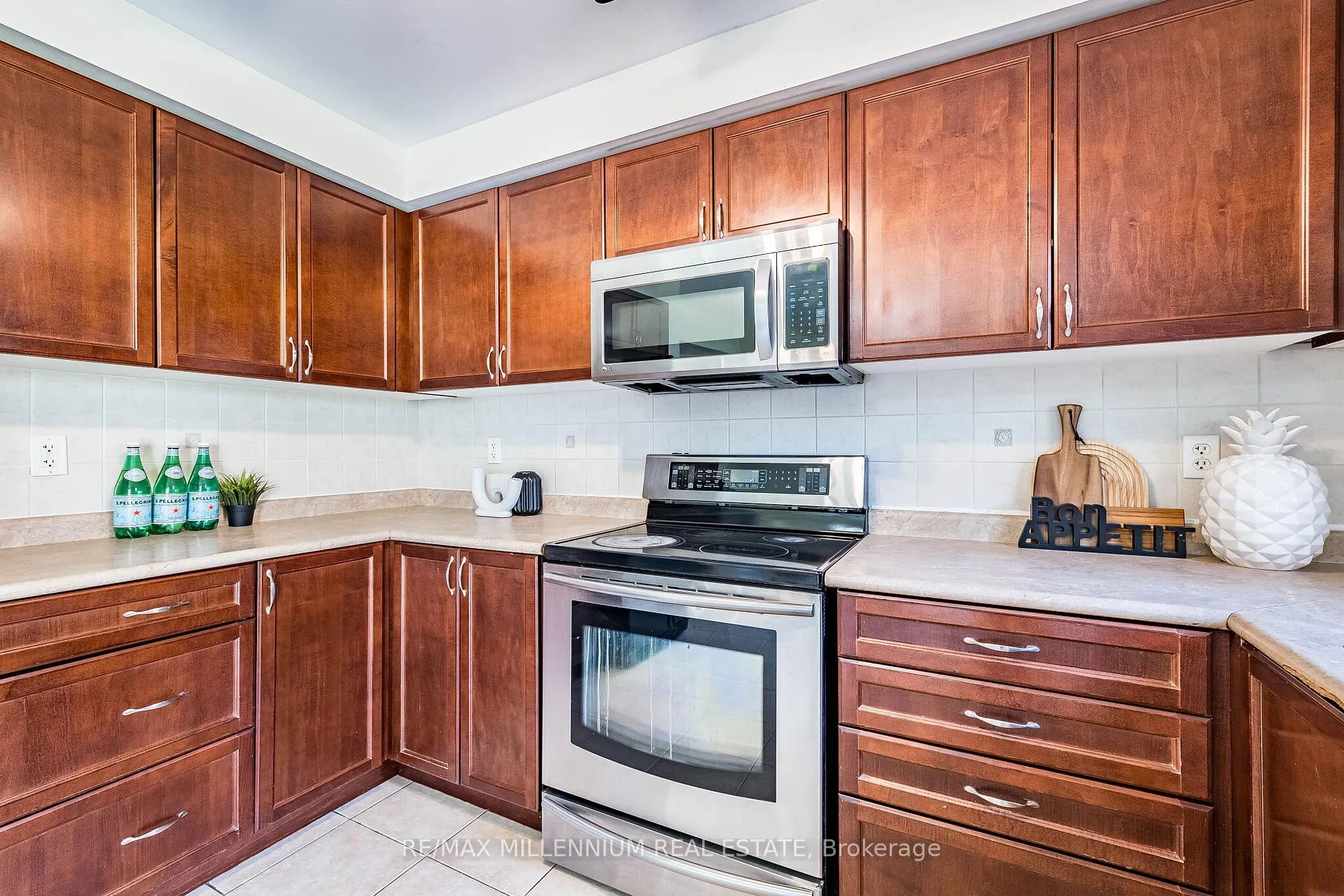 Photo 19 of 14 Vermont Road, Brampton, Fletcher's Meadow — HOMEH