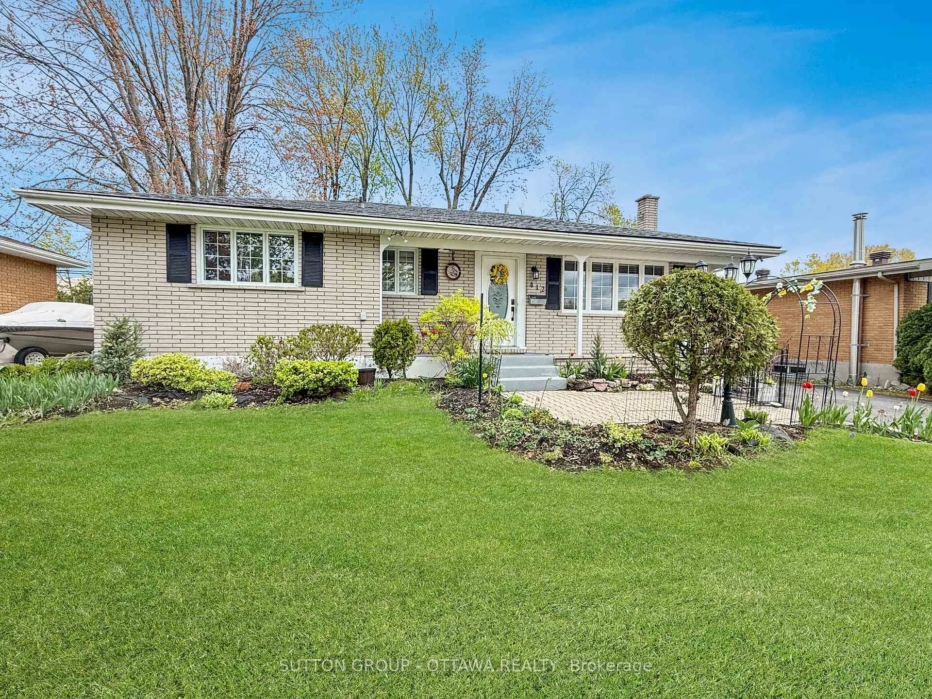 Front of 412 Leitch Drive
