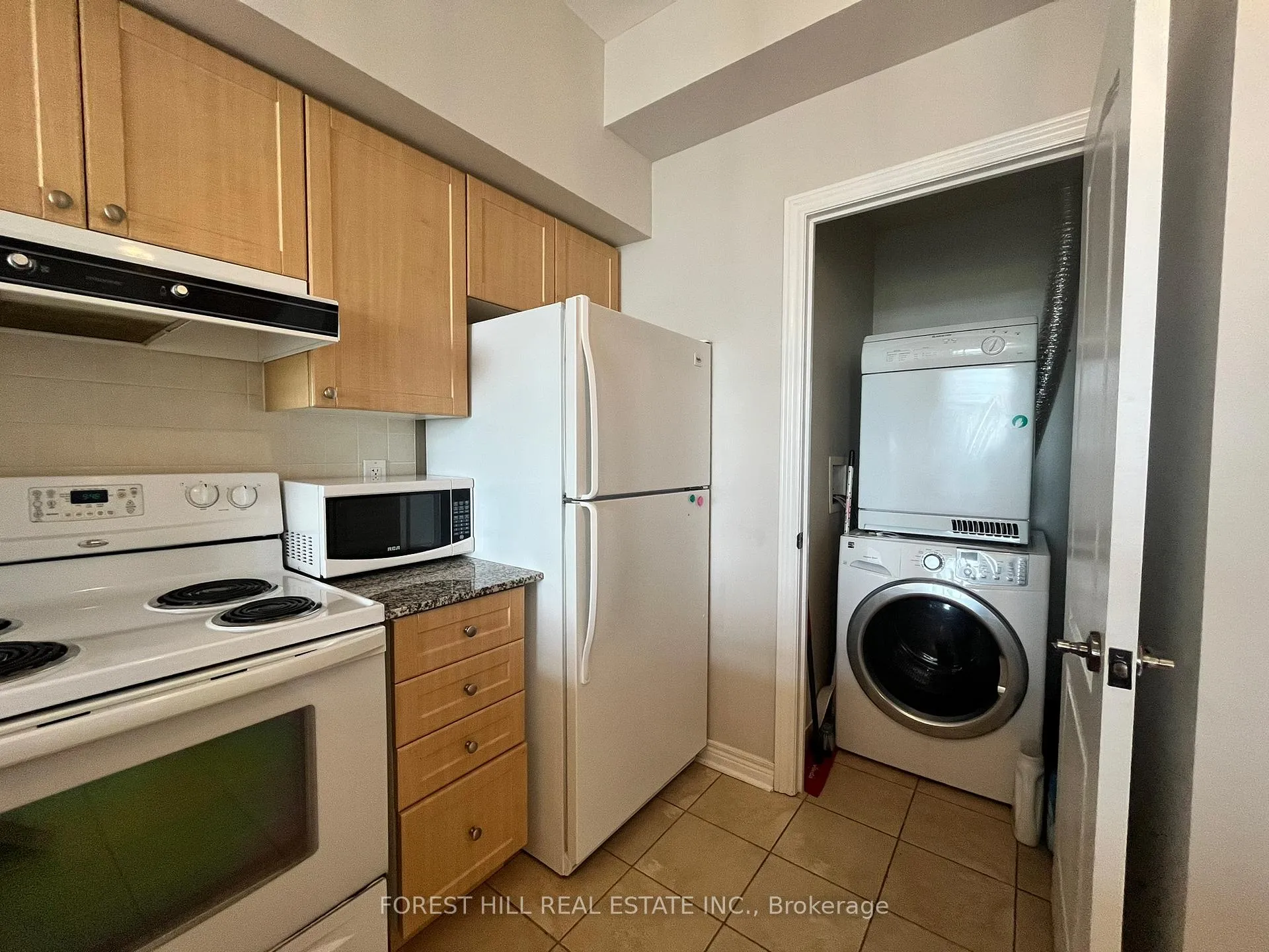Photo 7 of Unit 1608, 15 North Park Road, Vaughan, Beverley Glen — HOMEH