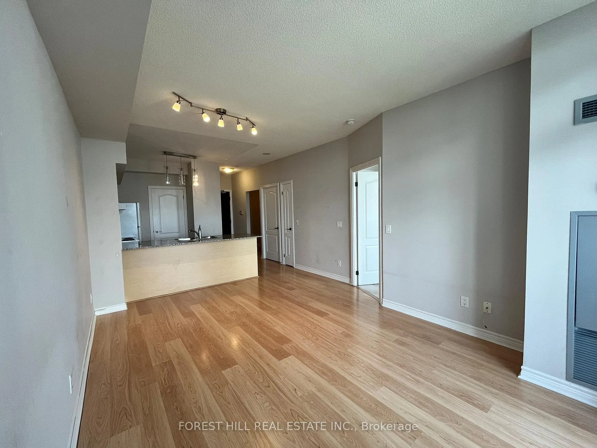 Photo 11 of Unit 1608, 15 North Park Road, Vaughan, Beverley Glen — HOMEH