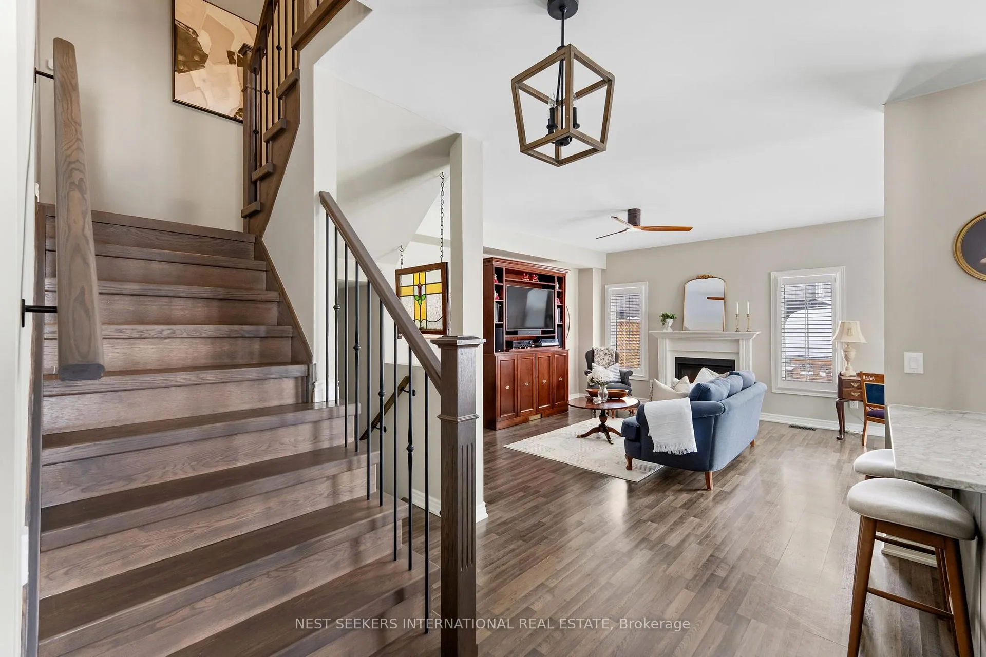 Photo 7 of 2 Forest Heights Crescent, Orillia — HOMEH