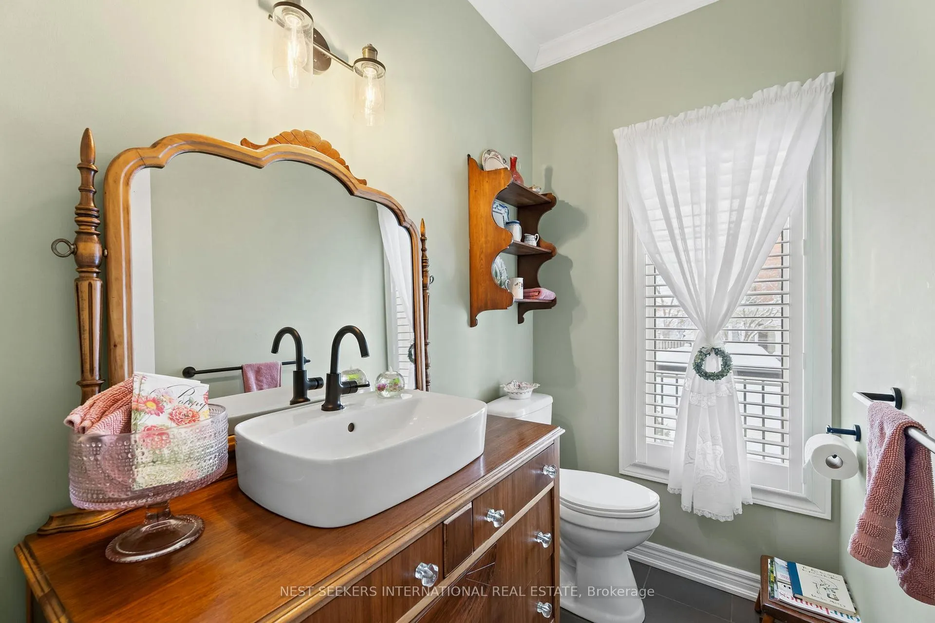 Photo 18 of 2 Forest Heights Crescent, Orillia — HOMEH