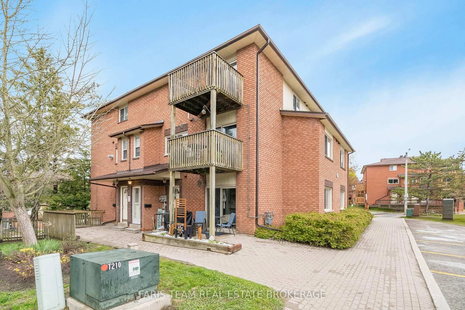 Photo 2 of Unit 3, 19 Meadow Lane, Barrie, Ardagh — HOMEH