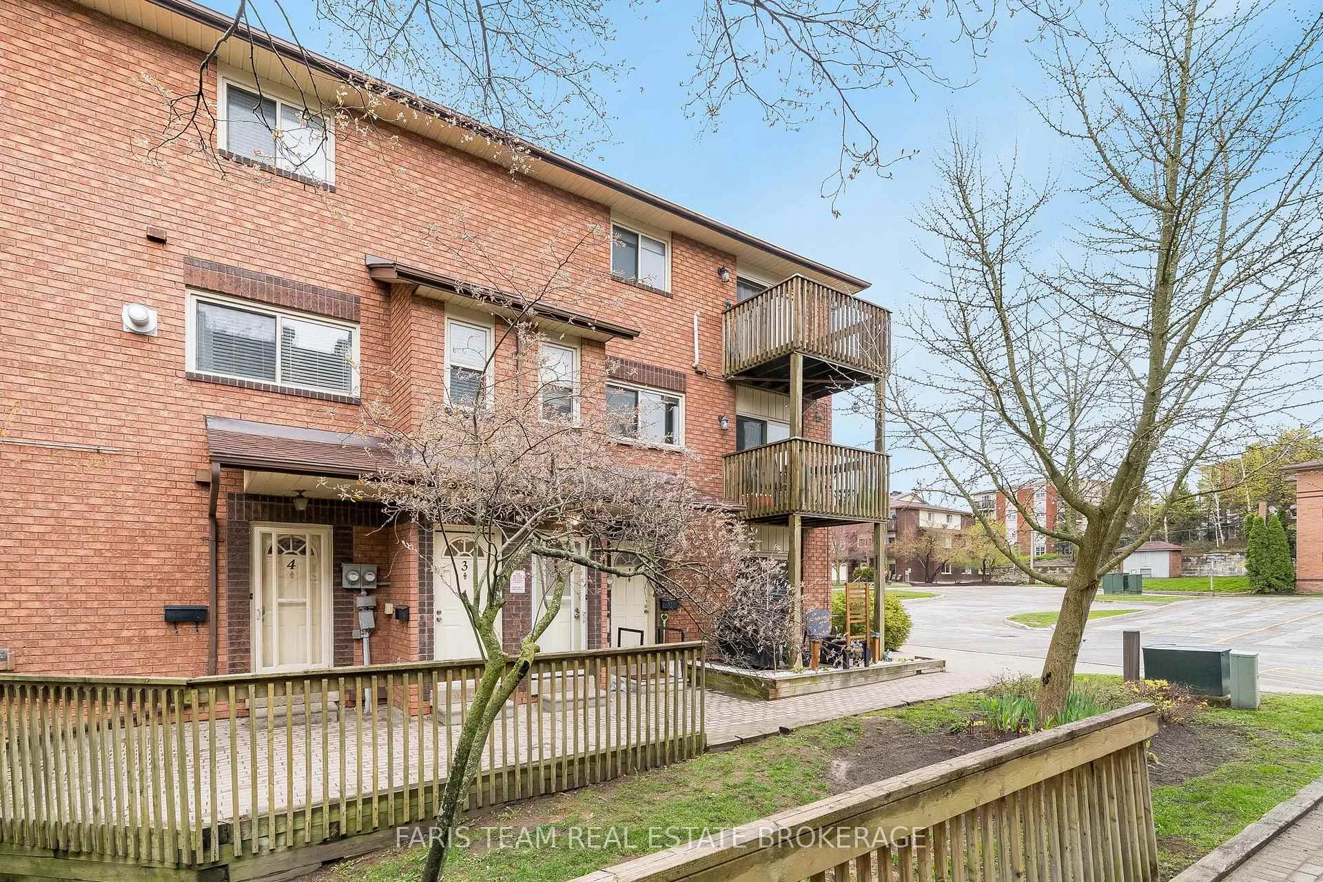 Photo 4 of Unit 3, 19 Meadow Lane, Barrie, Ardagh — HOMEH