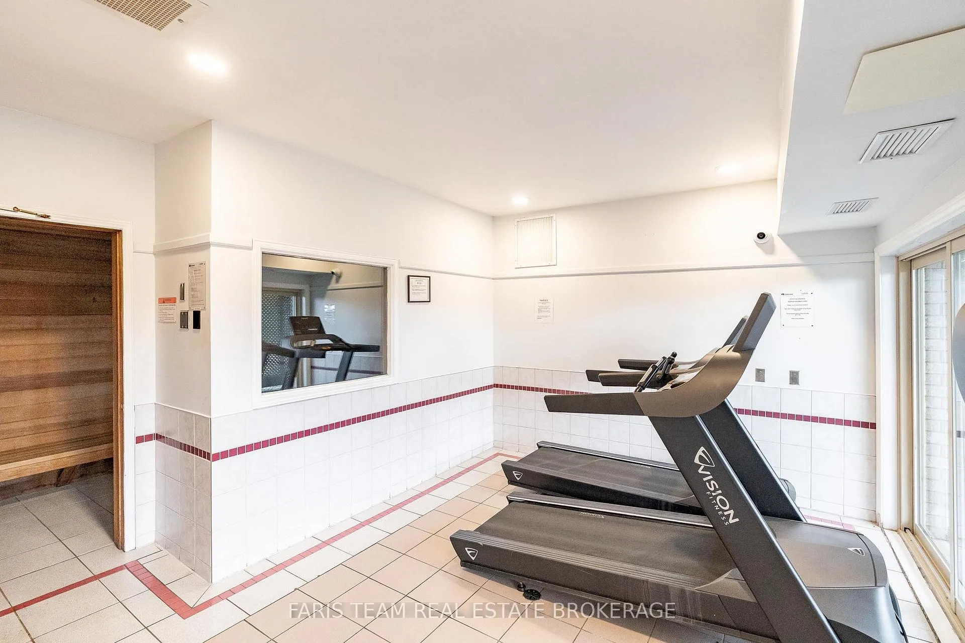 Photo 25 of Unit 3, 19 Meadow Lane, Barrie, Ardagh — HOMEH