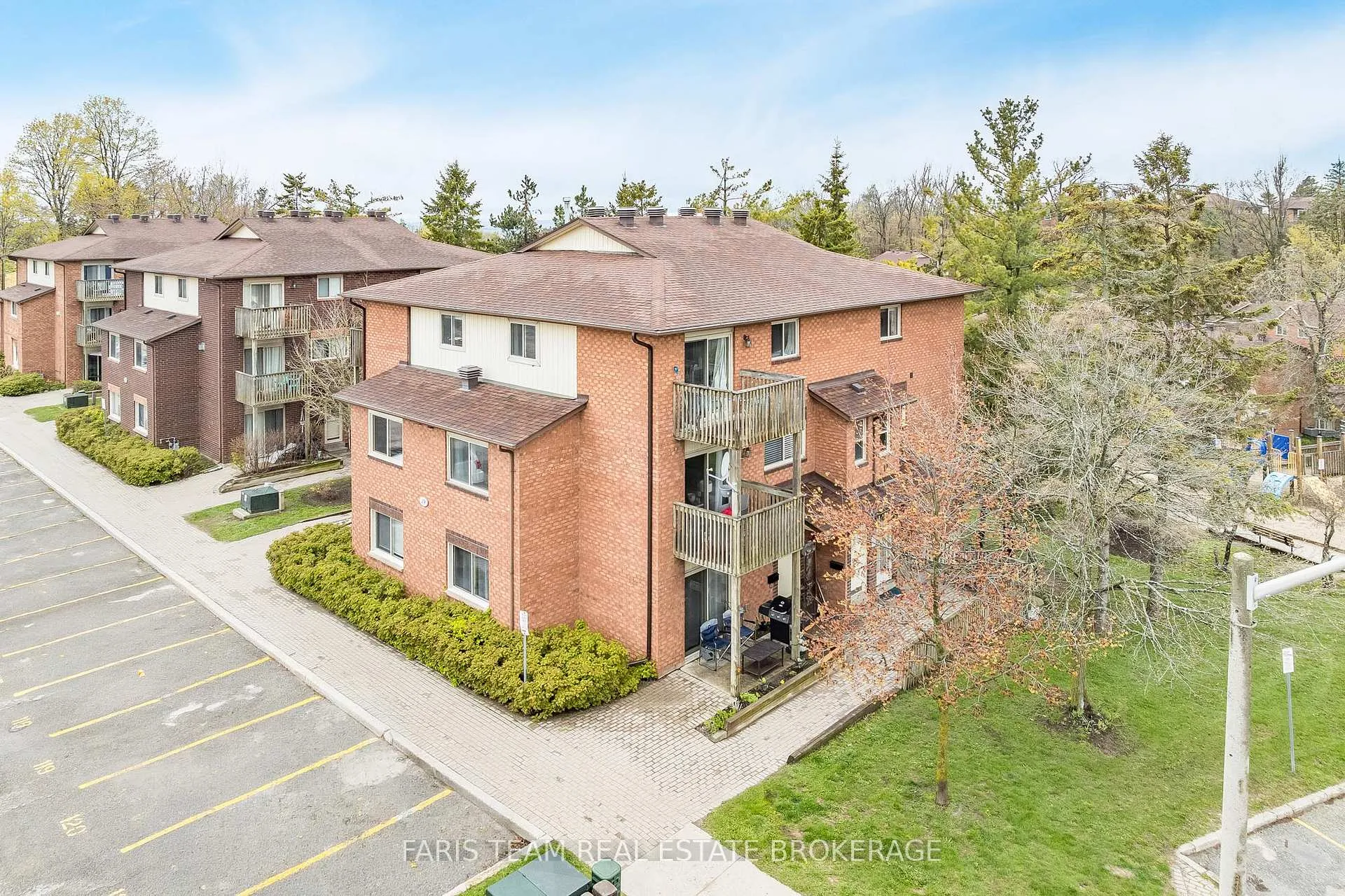 Photo 27 of Unit 3, 19 Meadow Lane, Barrie, Ardagh — HOMEH