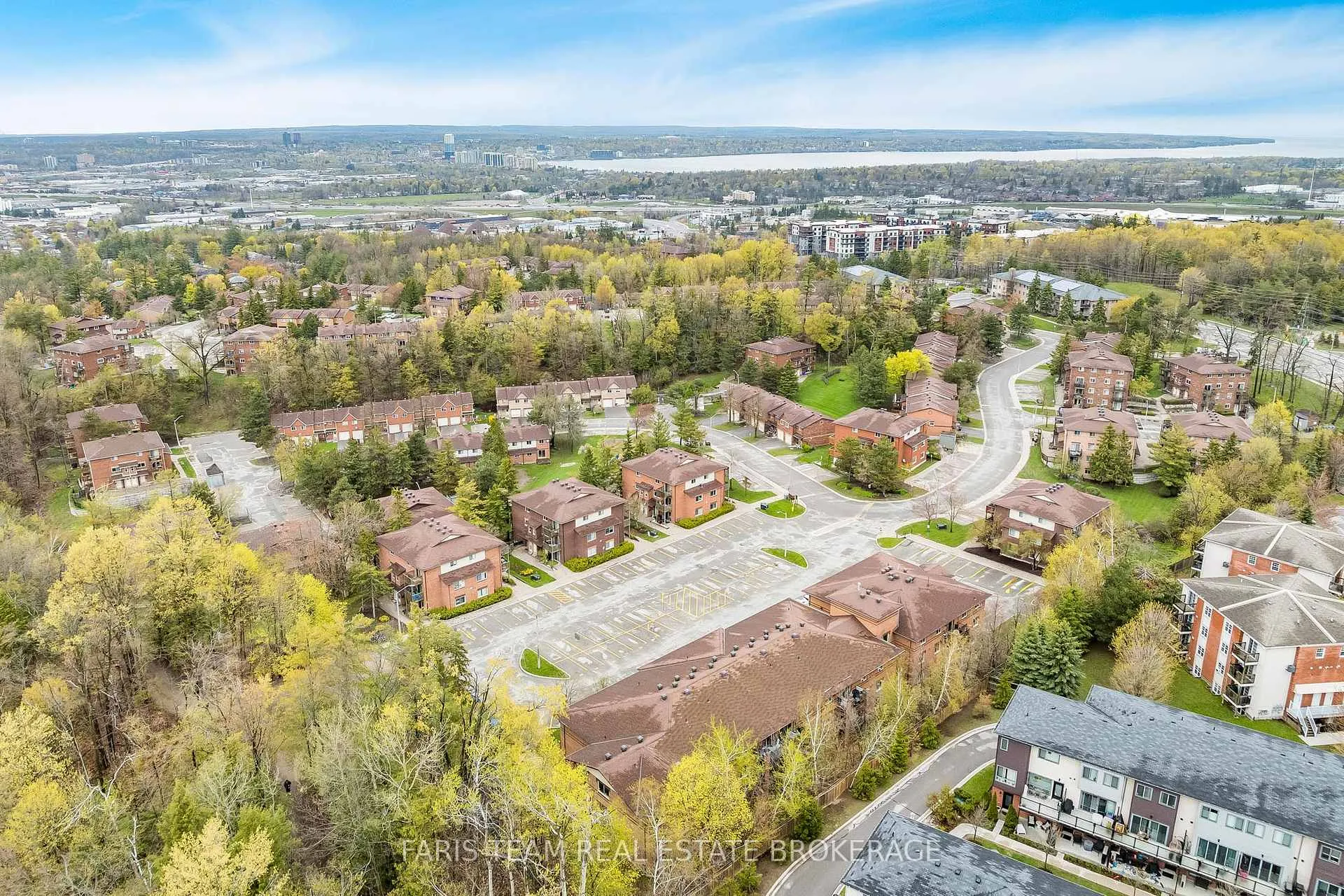 Photo 29 of Unit 3, 19 Meadow Lane, Barrie, Ardagh — HOMEH