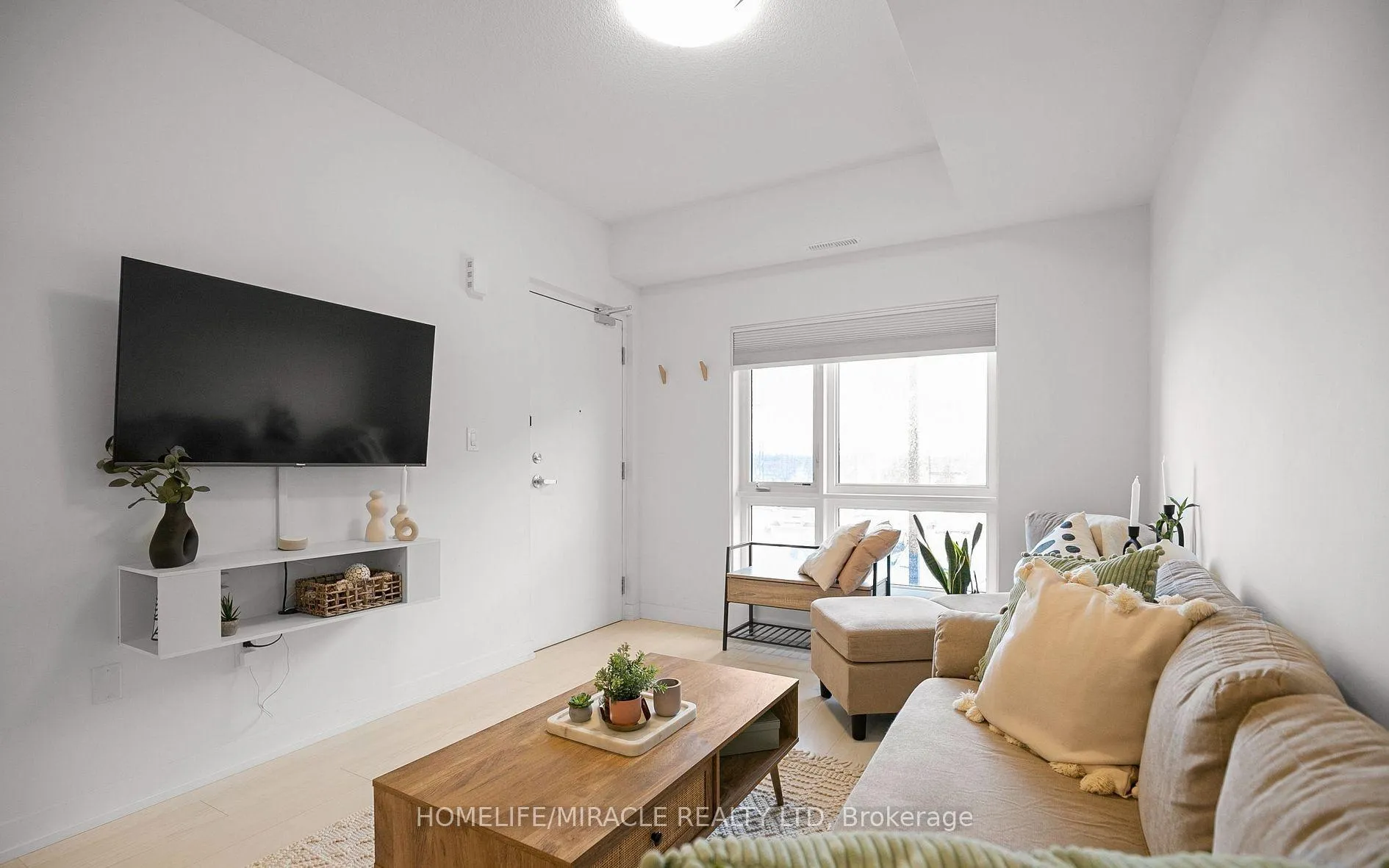 Photo 7 of Unit C2, 10 Palace Street, Kitchener, Laurentian Hills — HOMEH
