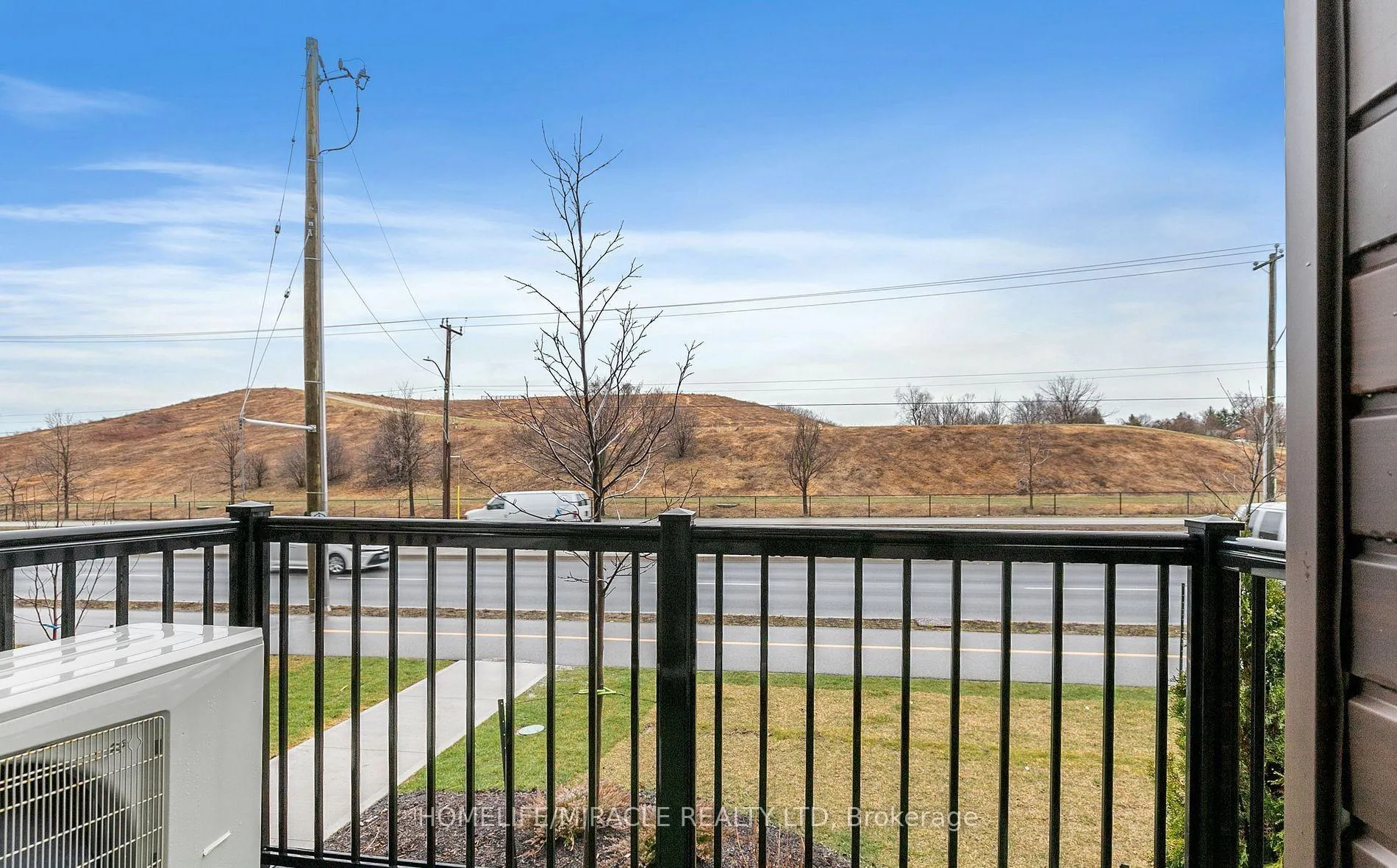 Photo 8 of Unit C2, 10 Palace Street, Kitchener, Laurentian Hills — HOMEH