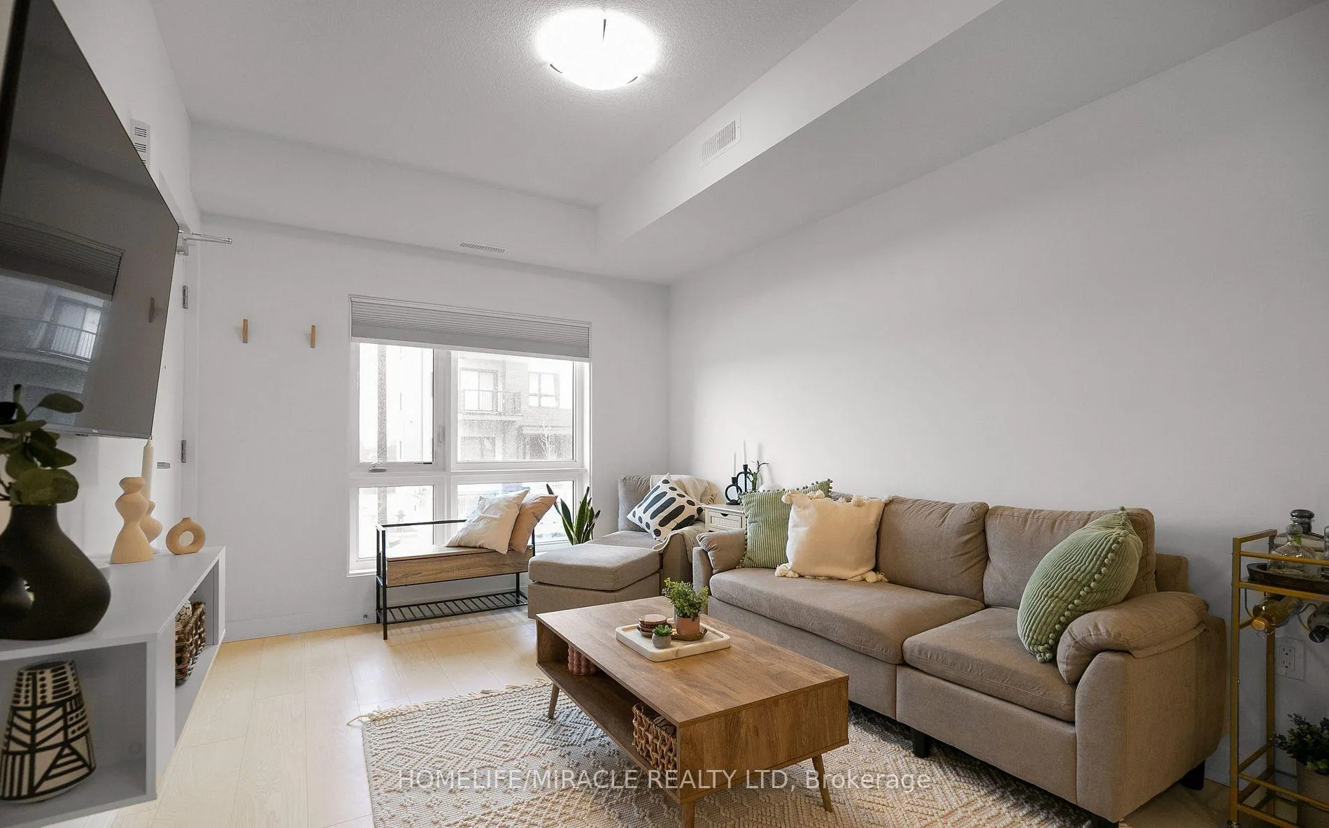Photo 10 of Unit C2, 10 Palace Street, Kitchener, Laurentian Hills — HOMEH