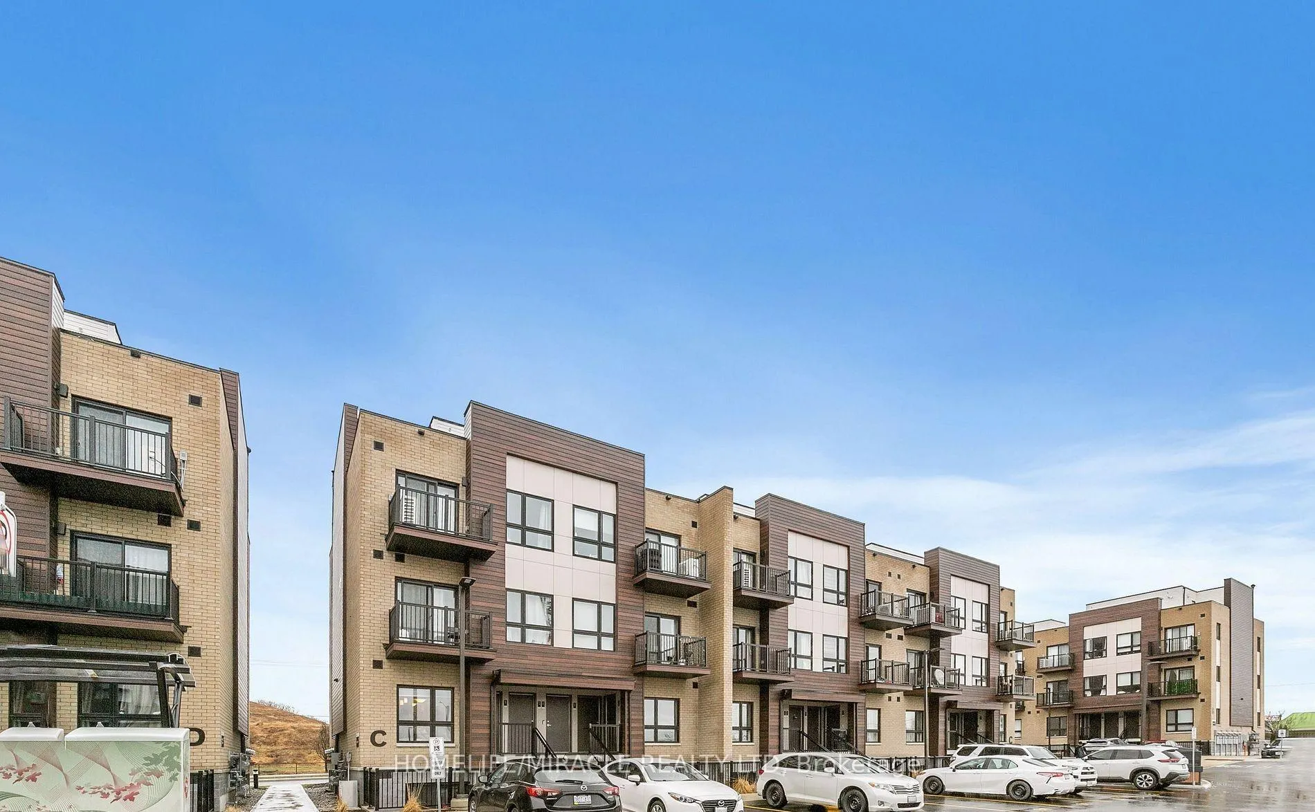 Photo 11 of Unit C2, 10 Palace Street, Kitchener, Laurentian Hills — HOMEH