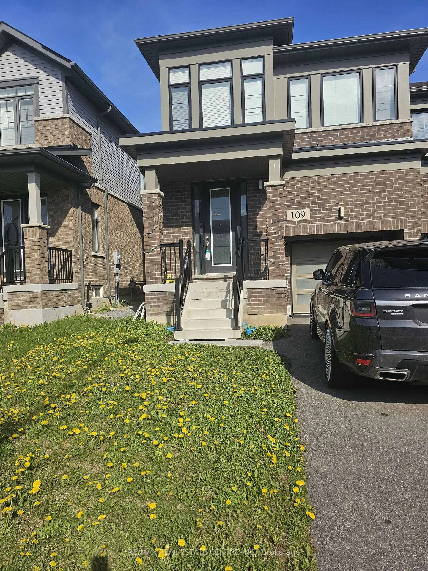 Photo 1 of 109 Freedom Crescent, Hamilton, Mount Hope — HOMEH