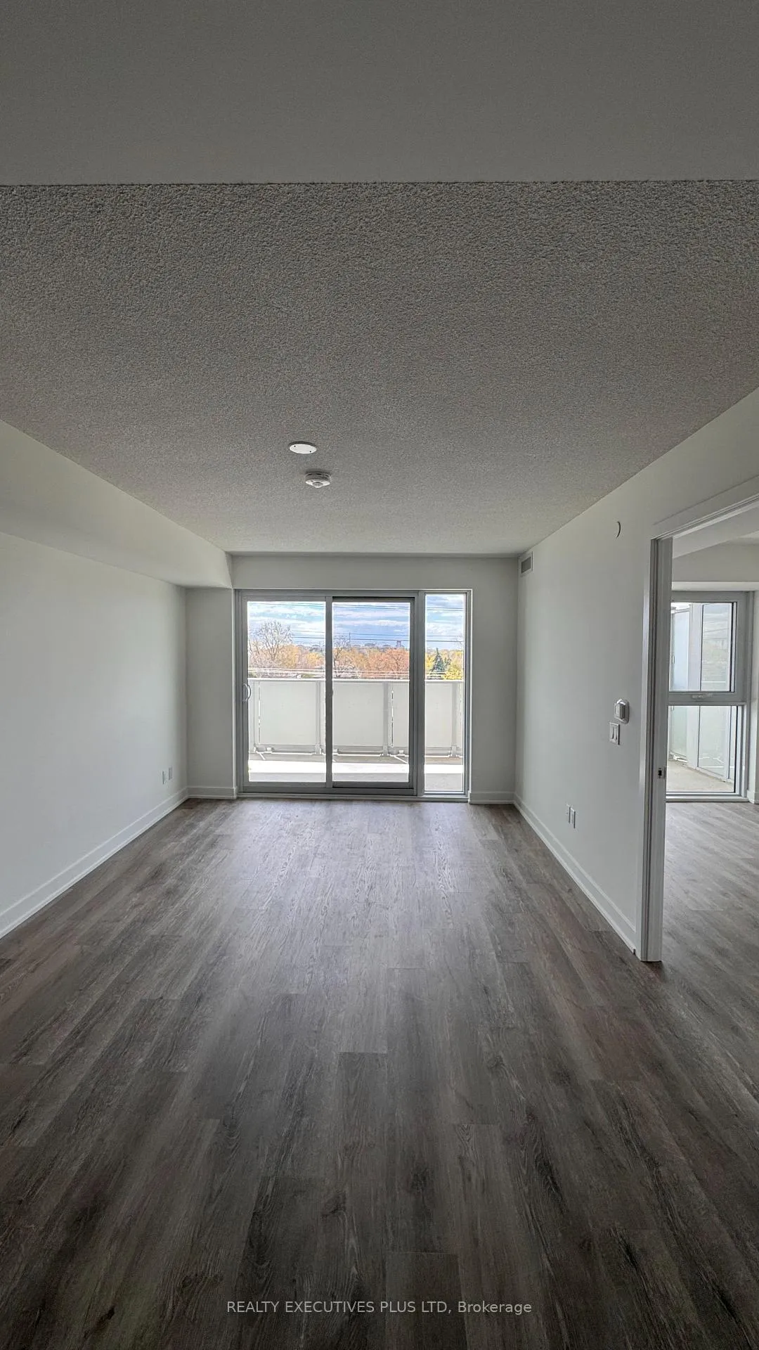 Photo 7 of Unit 310, 1010 Sandy Beach Road, Pickering, Bay Ridges — HOMEH