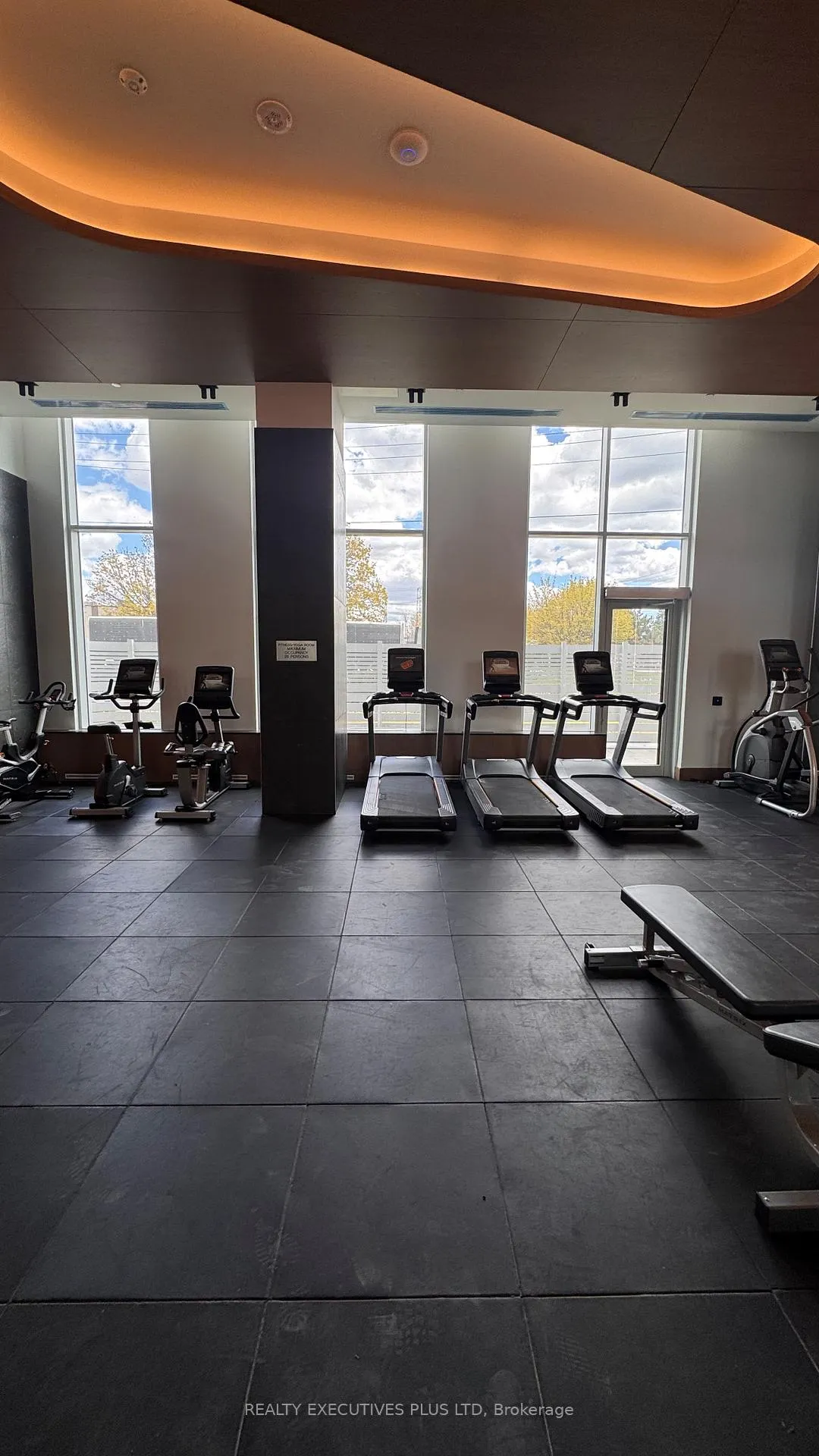 Photo 10 of Unit 310, 1010 Sandy Beach Road, Pickering, Bay Ridges — HOMEH