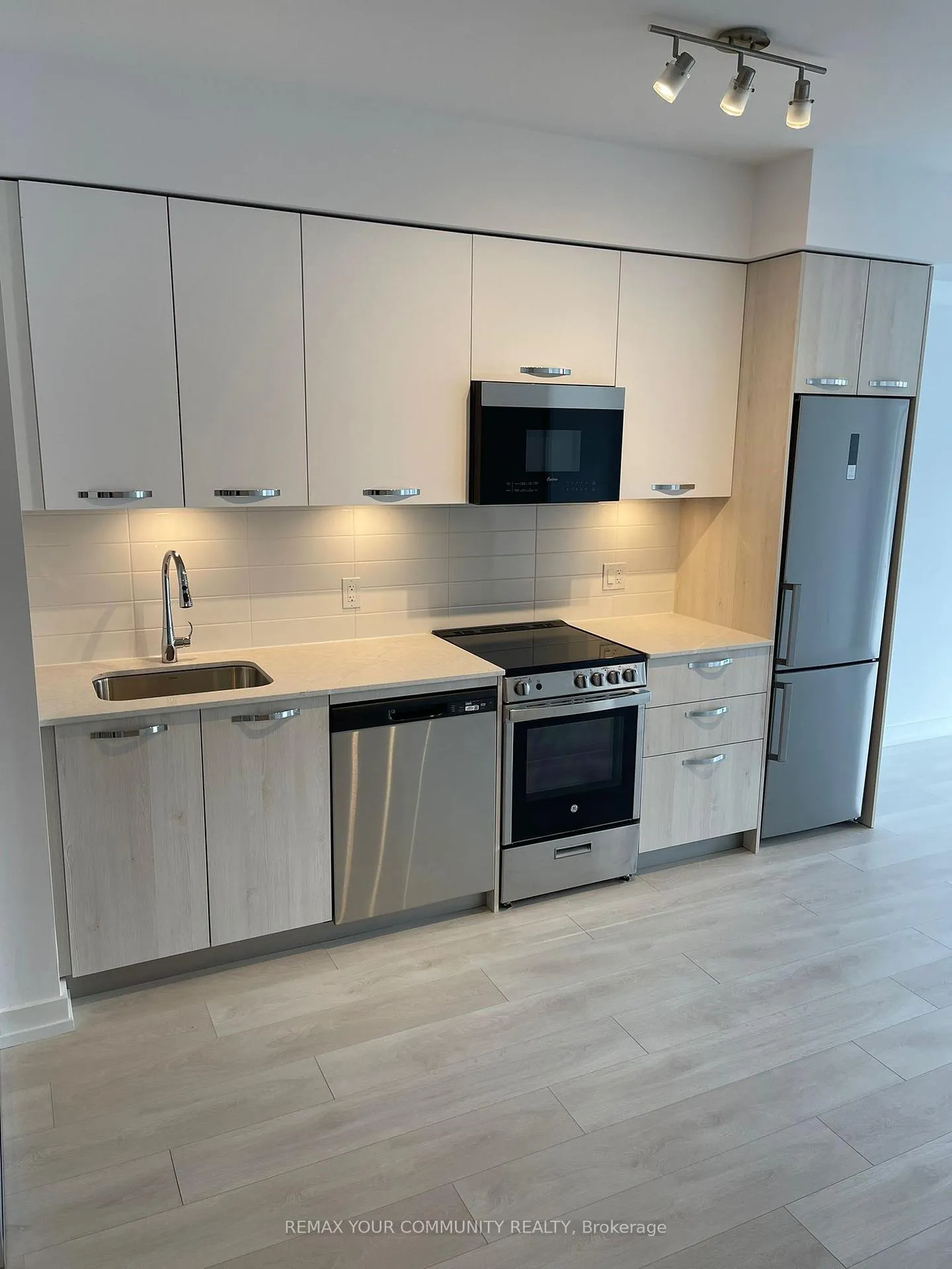 Photo 8 of Unit 669, 75 James Street S, Hamilton, Durand — HOMEH