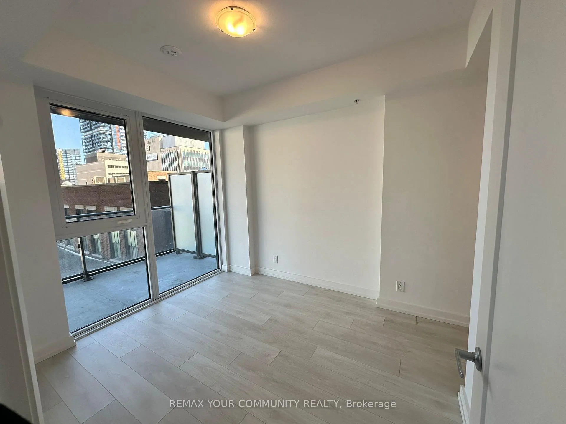 Photo 9 of Unit 669, 75 James Street S, Hamilton, Durand — HOMEH