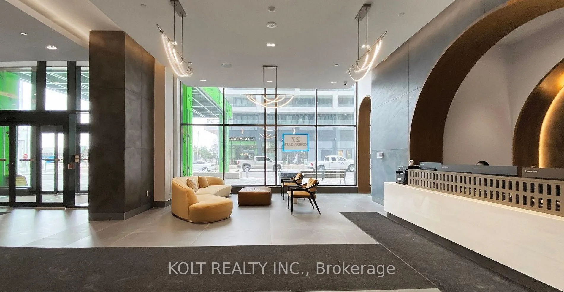 Photo 5 of Unit 802, 27 Korda Gate, Vaughan, Vellore Village — HOMEH