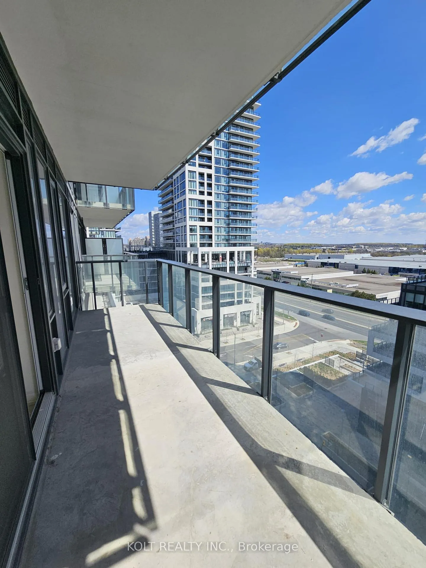 Photo 16 of Unit 802, 27 Korda Gate, Vaughan, Vellore Village — HOMEH