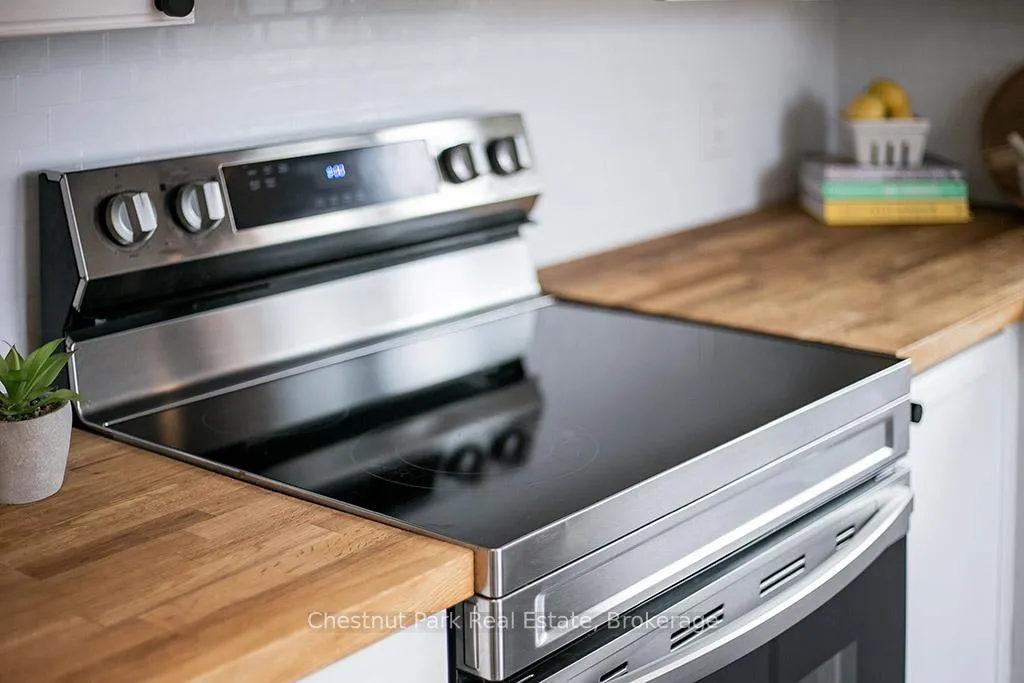 Photo 16 of Unit 114, 55 Trott Boulevard, Collingwood — HOMEH