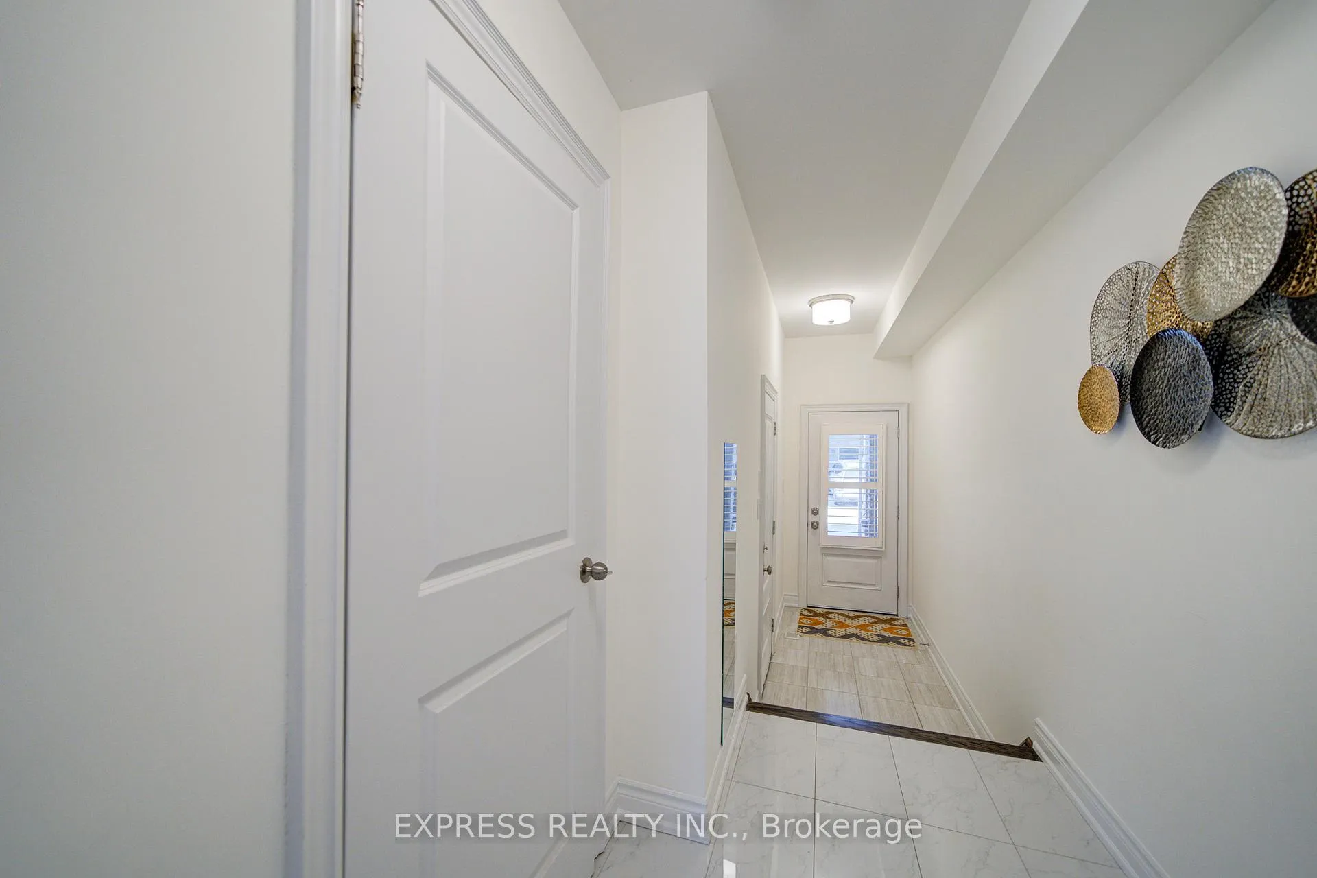 Photo 7 of 12 Royal Aberdeen Road, Markham, Angus Glen — HOMEH