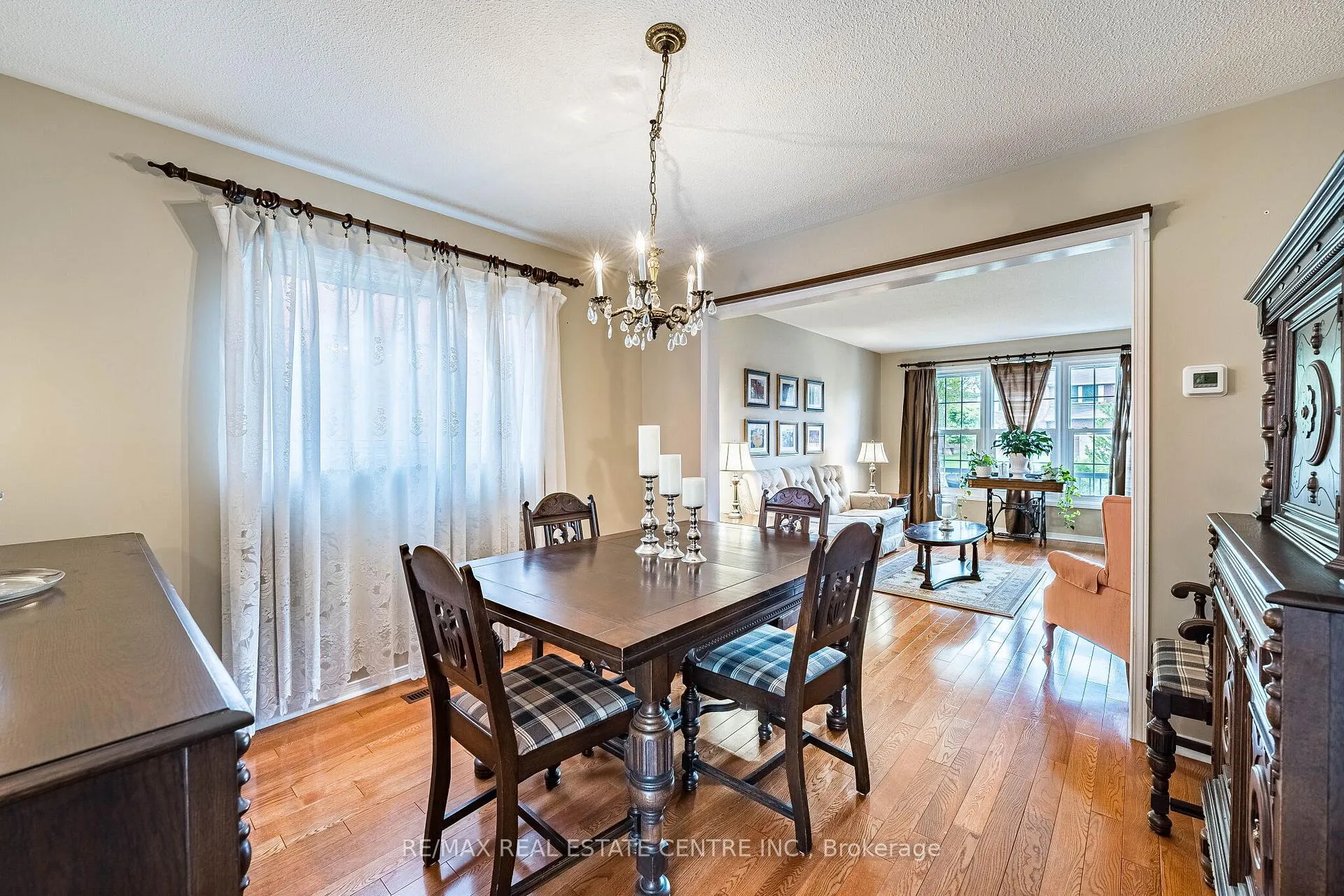 Photo 12 of 19 Mossbank Drive, Brampton, Fletcher's Creek South — HOMEH