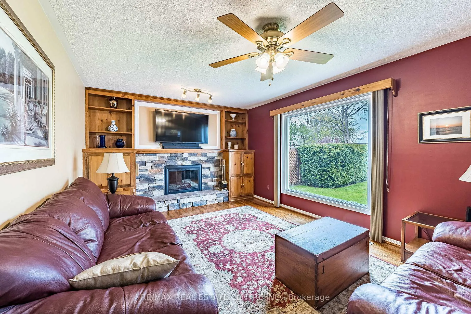 Photo 17 of 19 Mossbank Drive, Brampton, Fletcher's Creek South — HOMEH