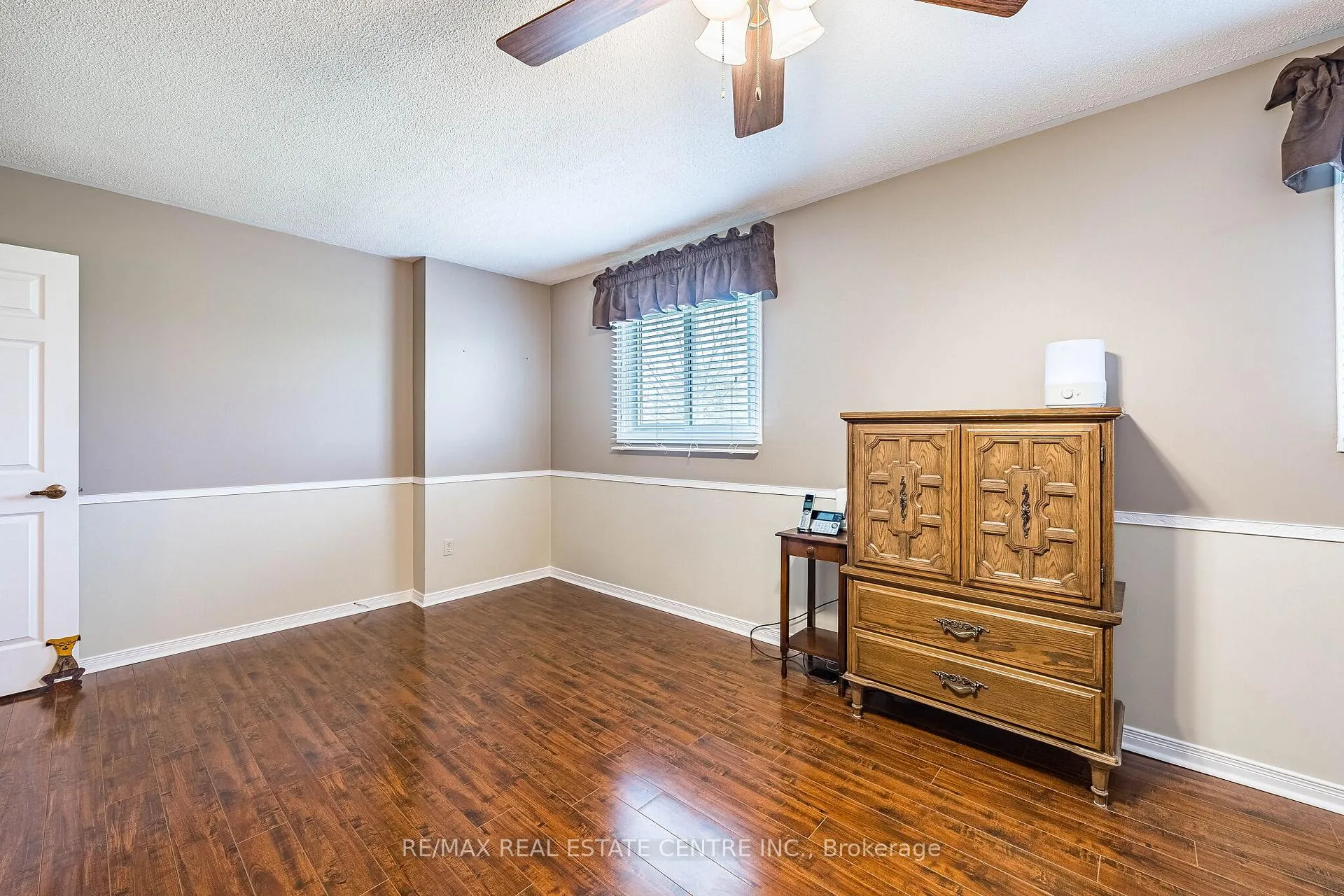 Photo 23 of 19 Mossbank Drive, Brampton, Fletcher's Creek South — HOMEH